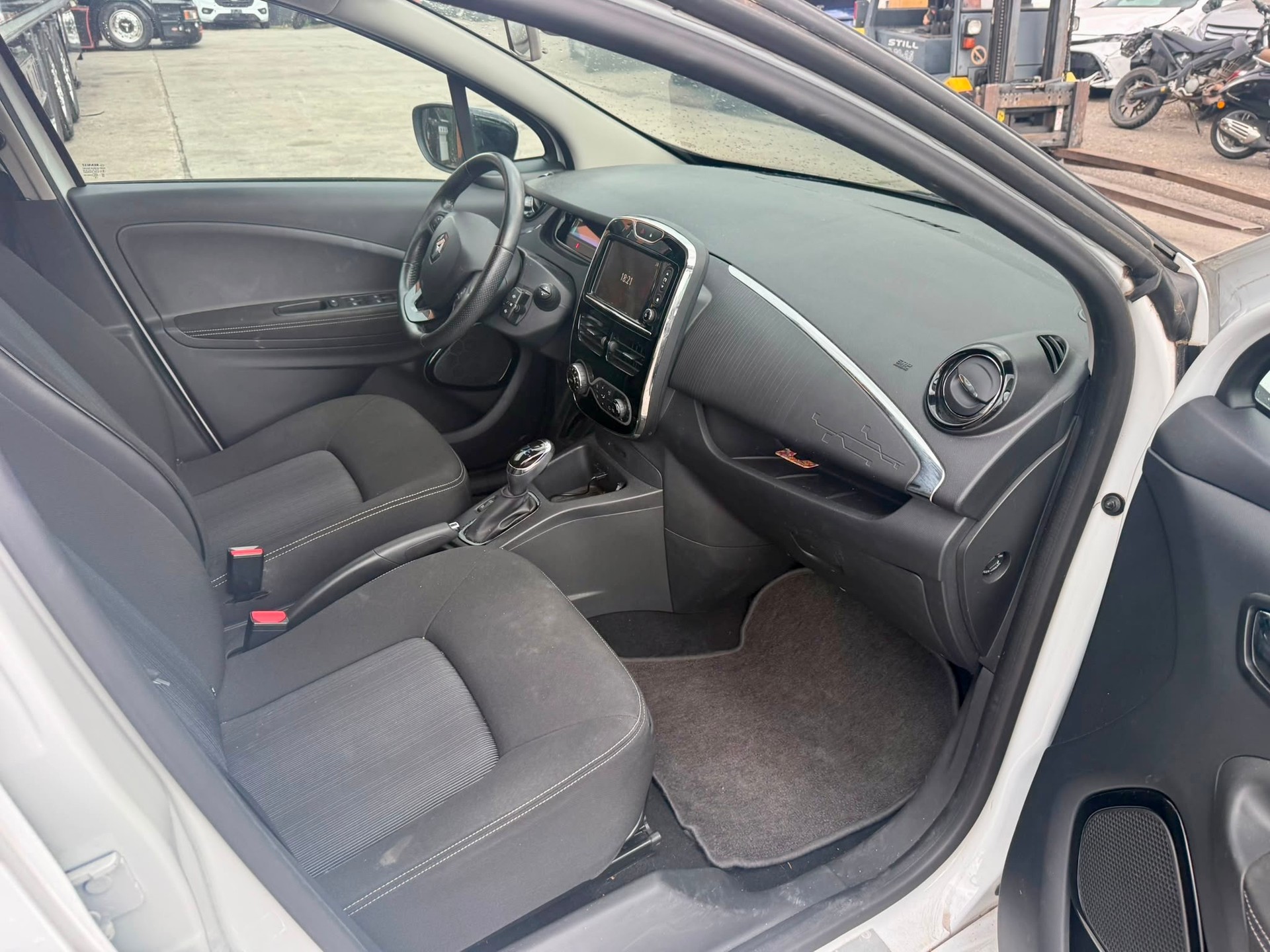 RENAULT Zoe Limited R110 (incl. Batterie)-image-11