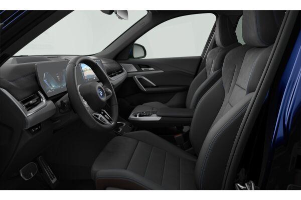 BMW X1 30e M Sport xDrive U11 (CH) AHK ** M Portimao Blue métallisé ** 📍-showroom-element-2