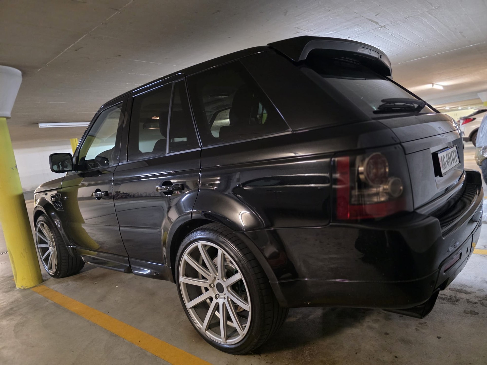 LAND ROVER Range Rover Sport 3.0 TDV6 Autobiography Automatic-image-7