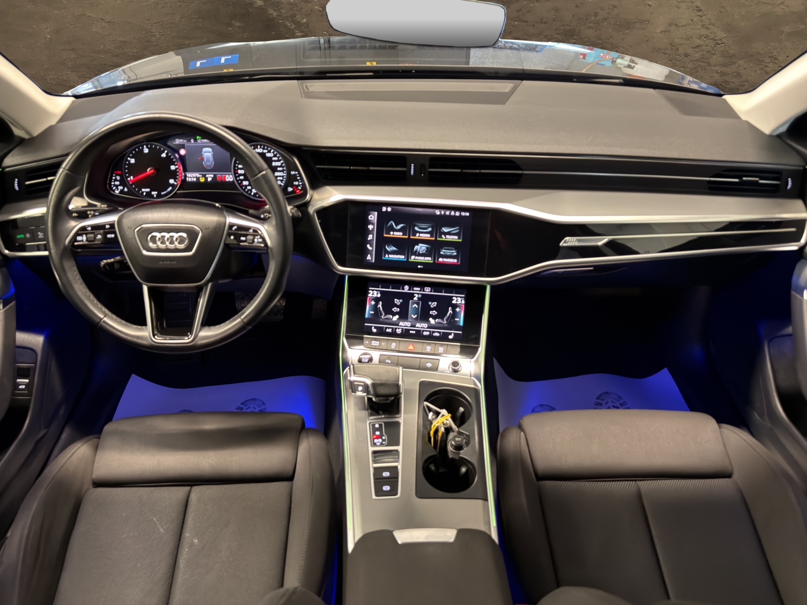 AUDI A6 Avant 40 TDI Sport Attraction S-tronic-image-3