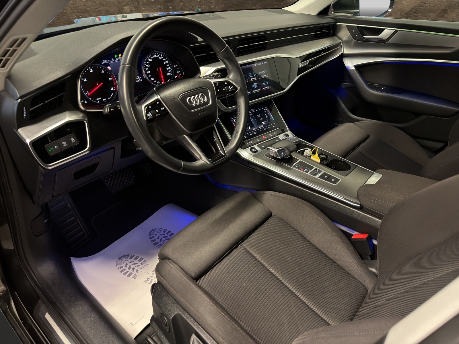 AUDI A6 Avant 40 TDI Sport Attraction S-tronic-image-7