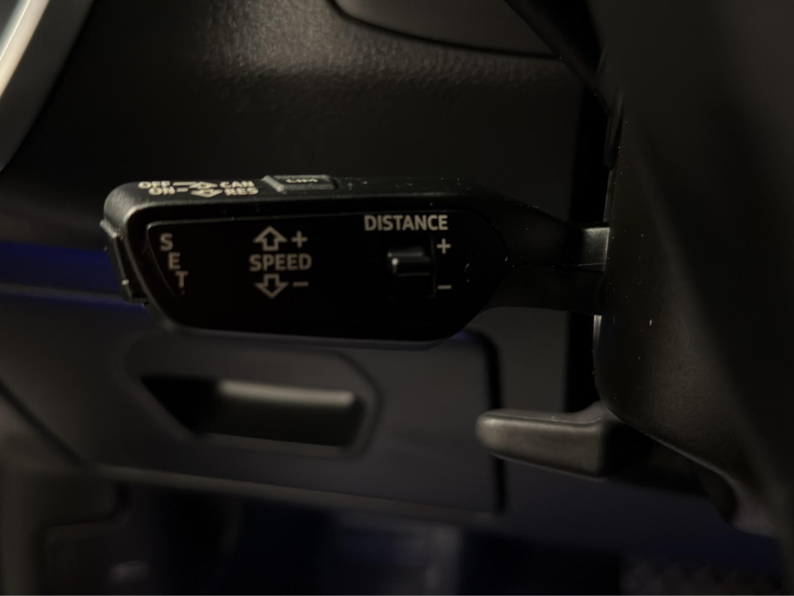 AUDI A6 Avant 40 TDI Sport Attraction S-tronic-image-11