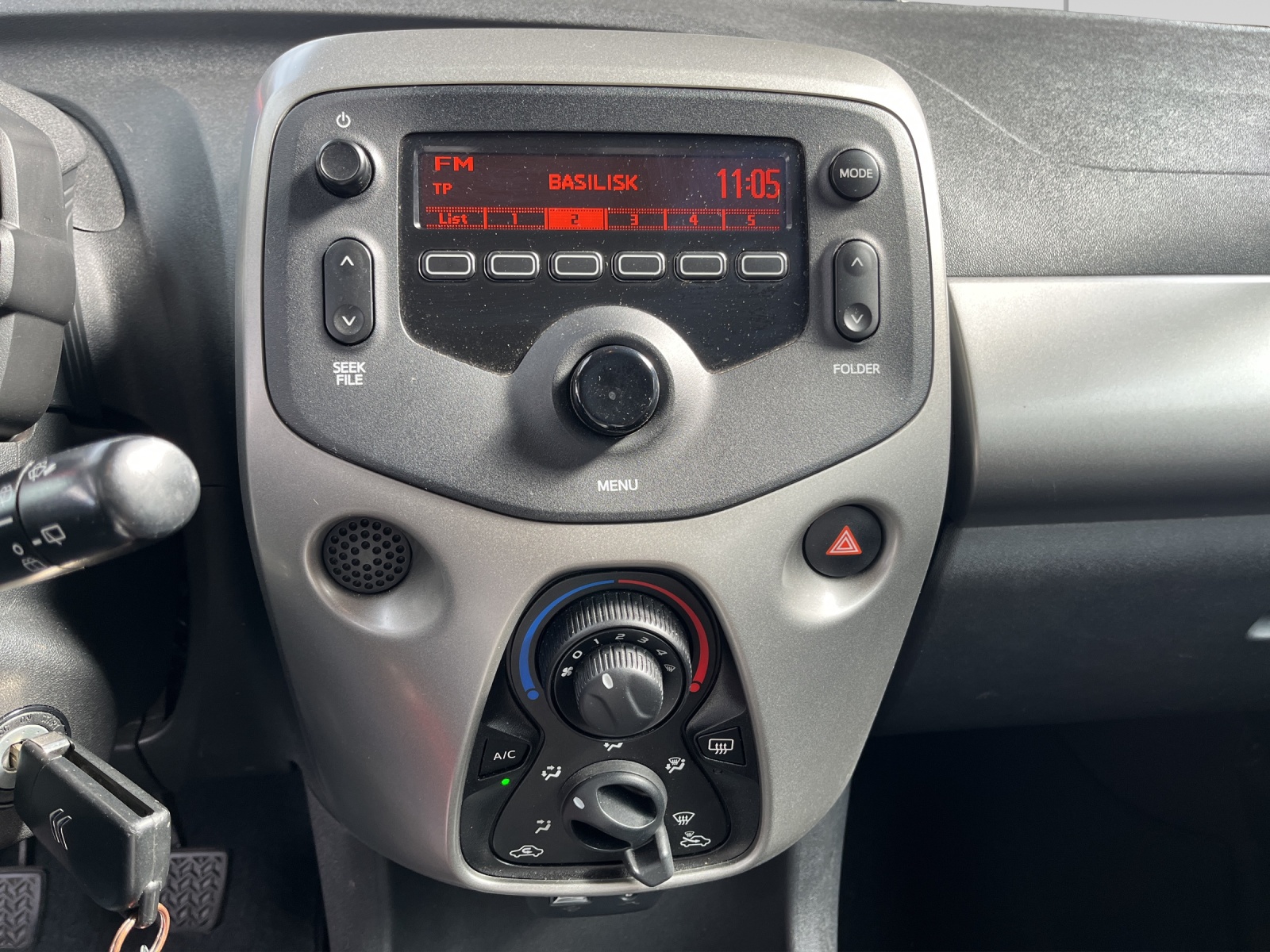 CITROEN C1 1.0 VTi Feel-image-9