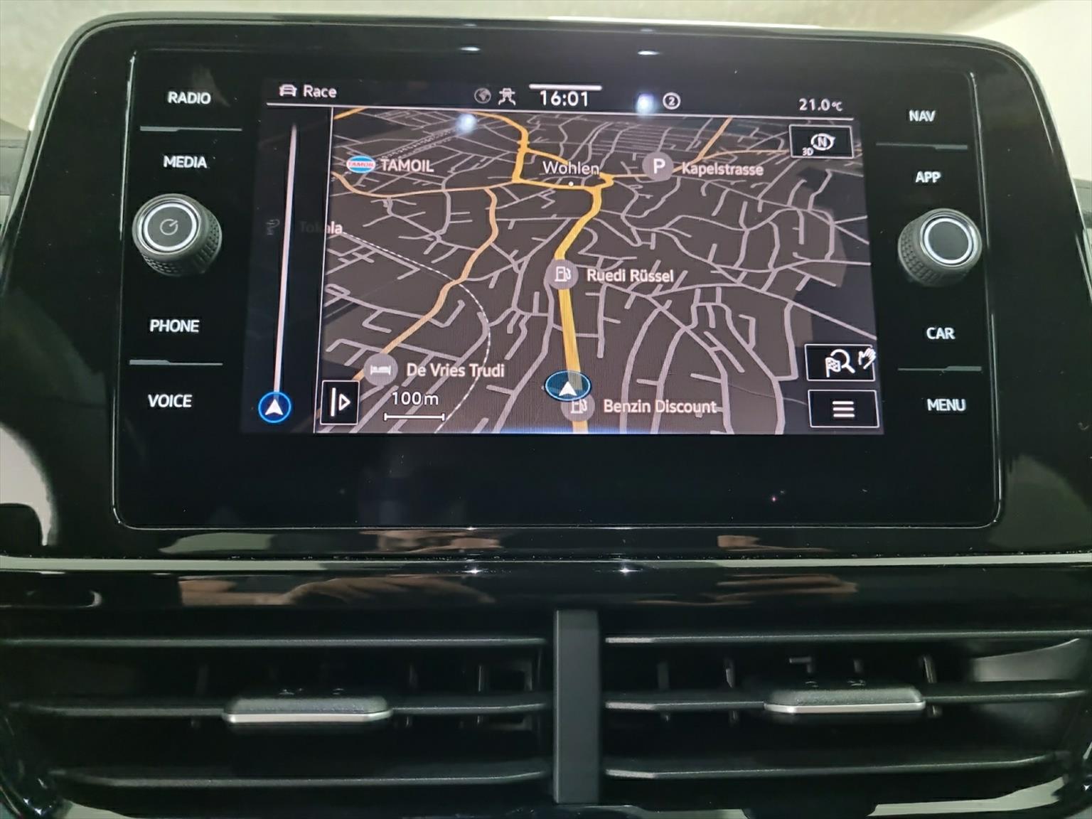 VW T-Roc 2.0 TSI R DSG 4Motion-image-11