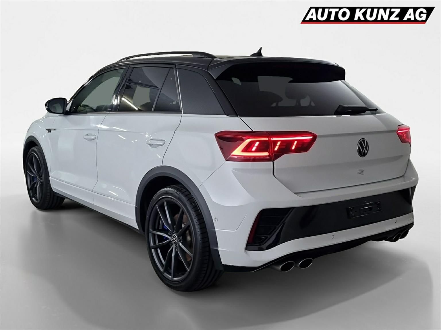 VW T-Roc 2.0 TSI R DSG 4Motion-image-1
