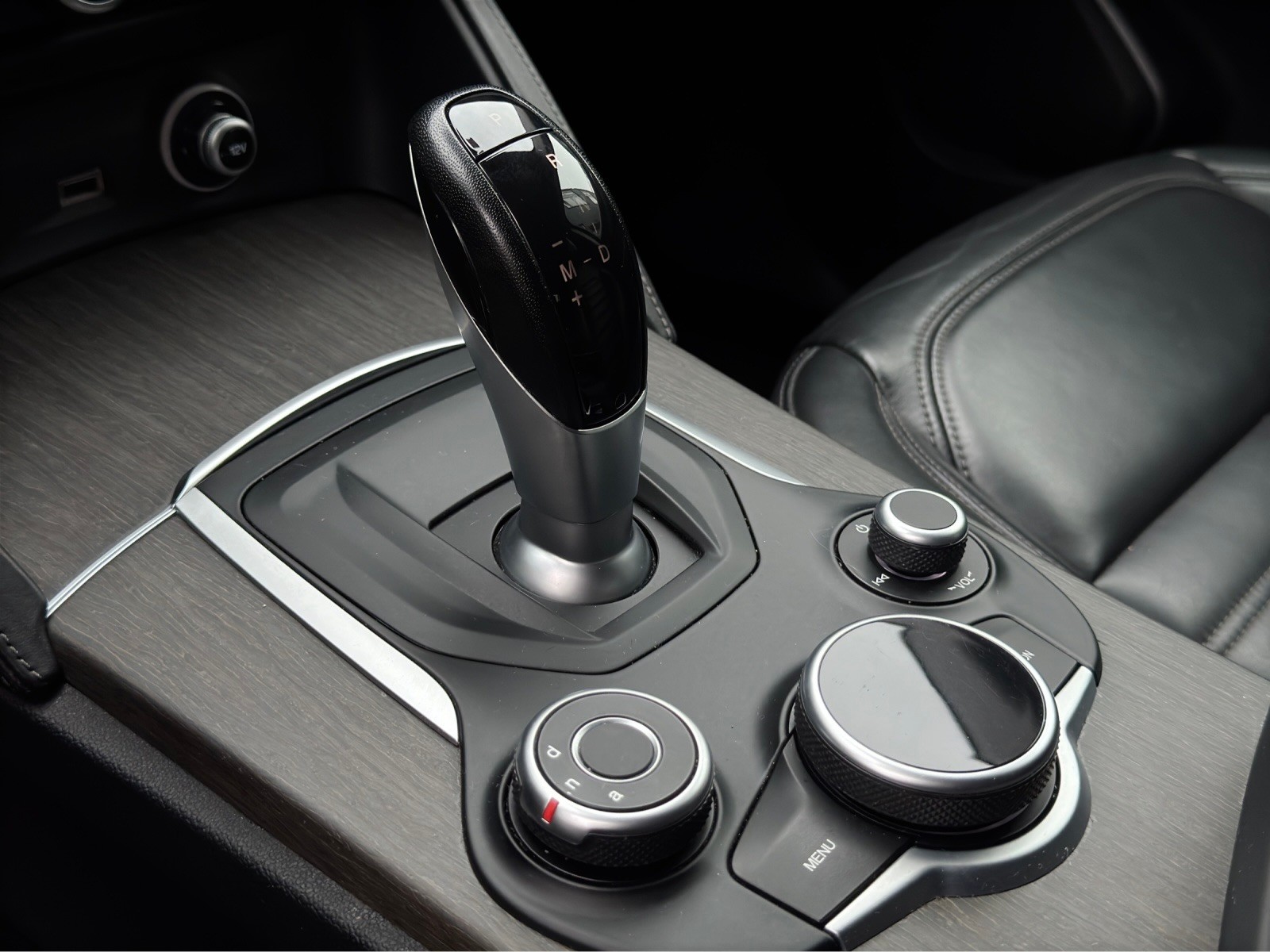 ALFA ROMEO Stelvio 2.0 Super Q4 Automatic-image-15