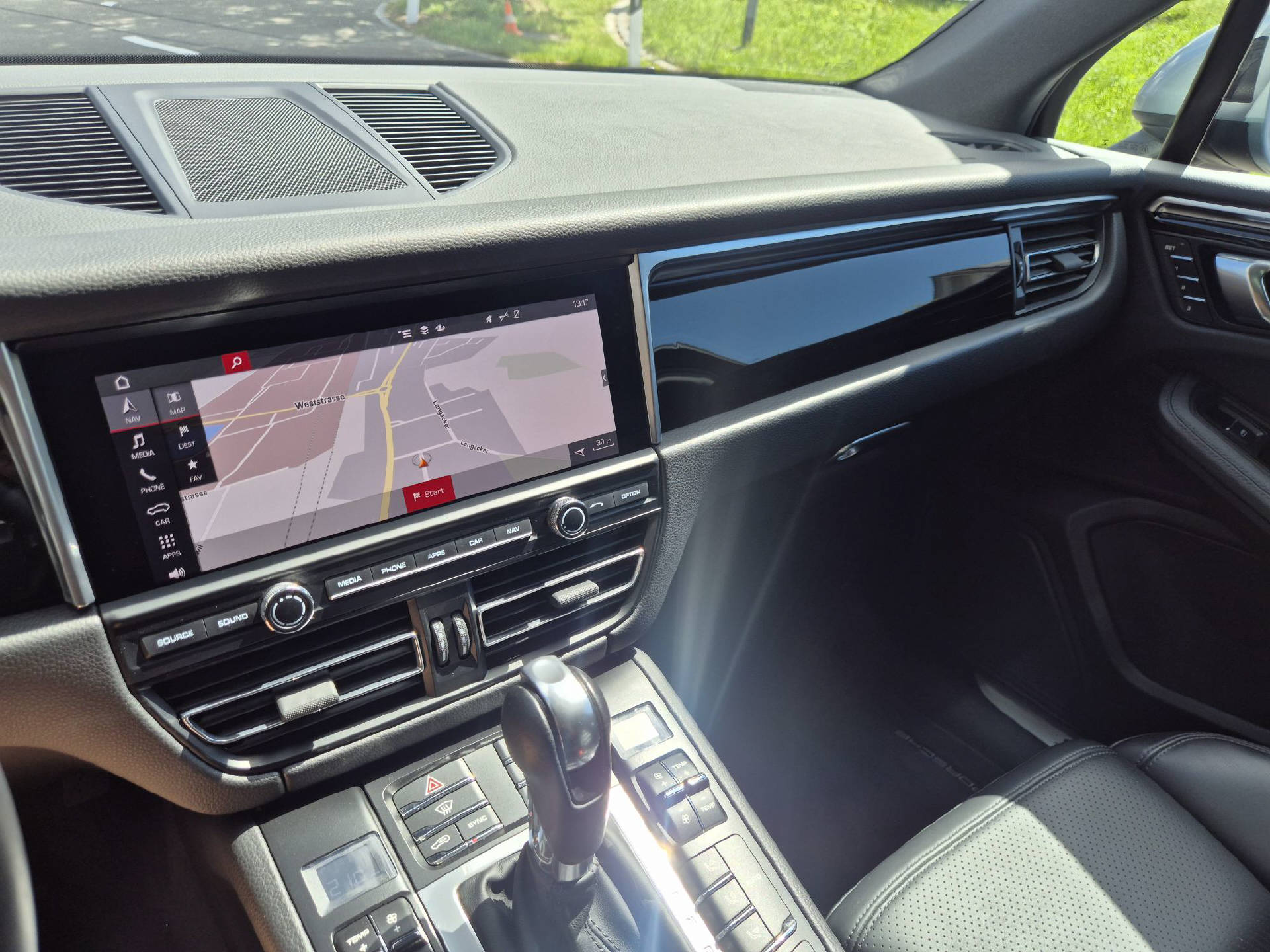 PORSCHE Macan 3.0 V6 S-image-11
