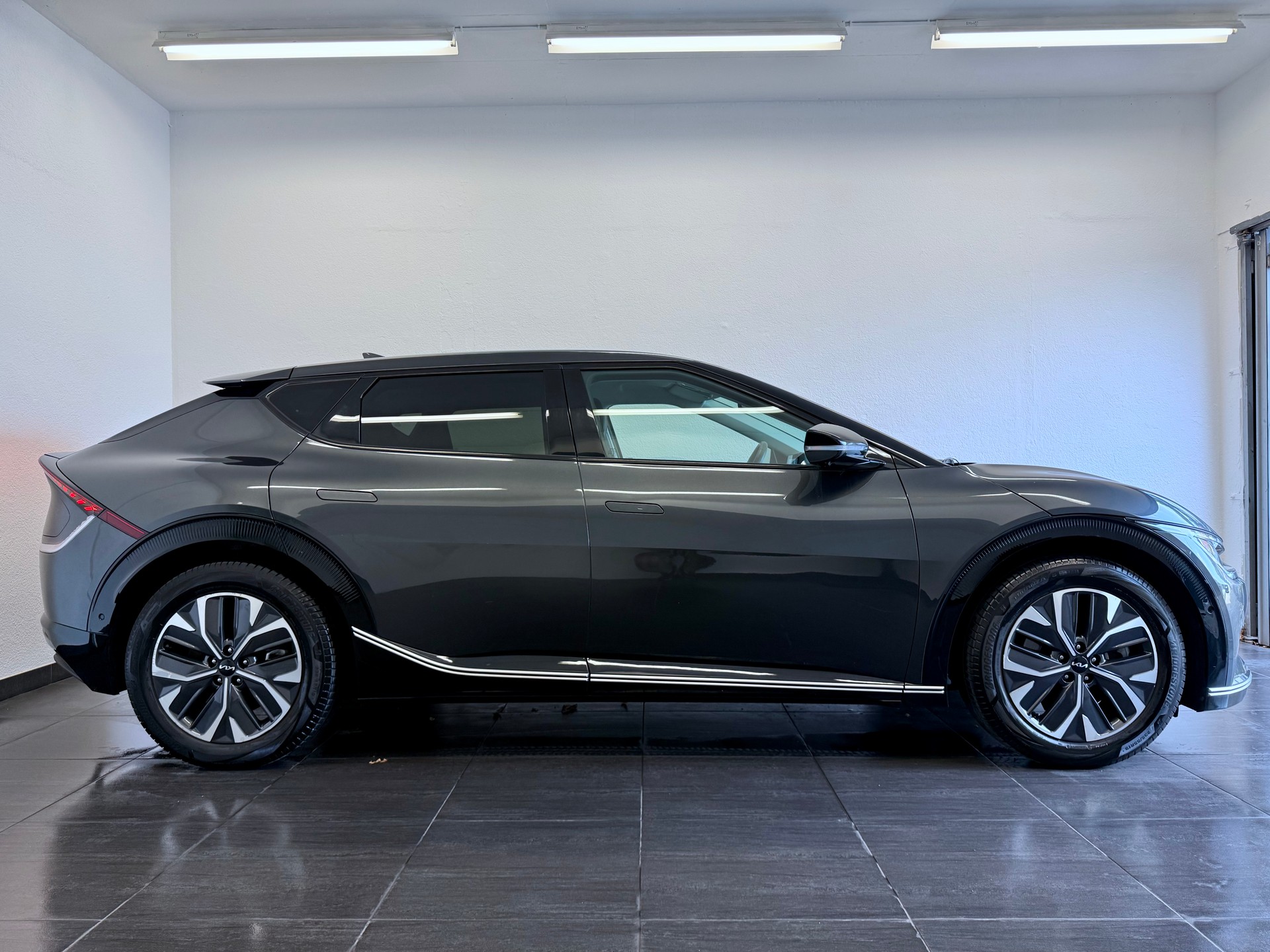 KIA EV6 77.4 kWh-image-3