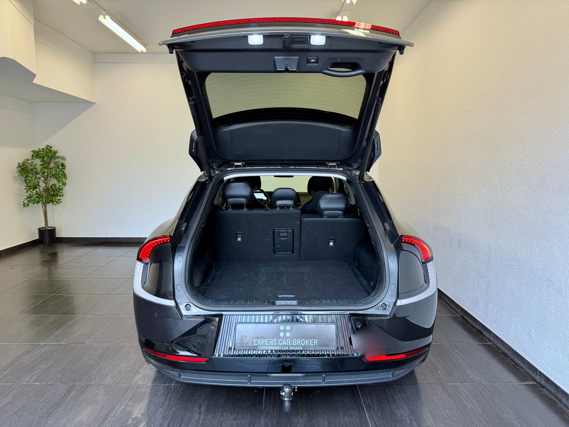 KIA EV6 77.4 kWh-image-11