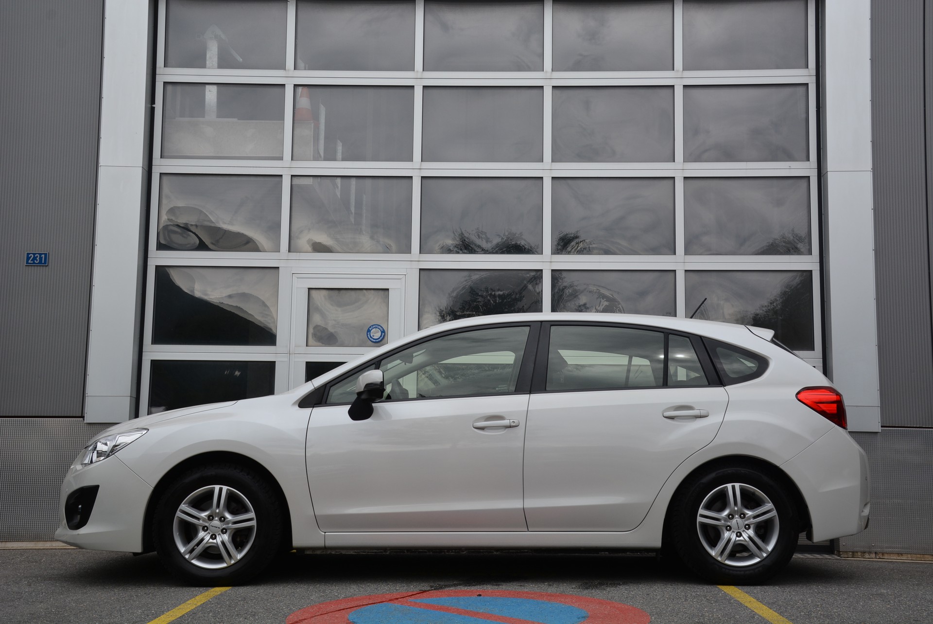 SUBARU Impreza 1.6 Swiss two CVT-image-3