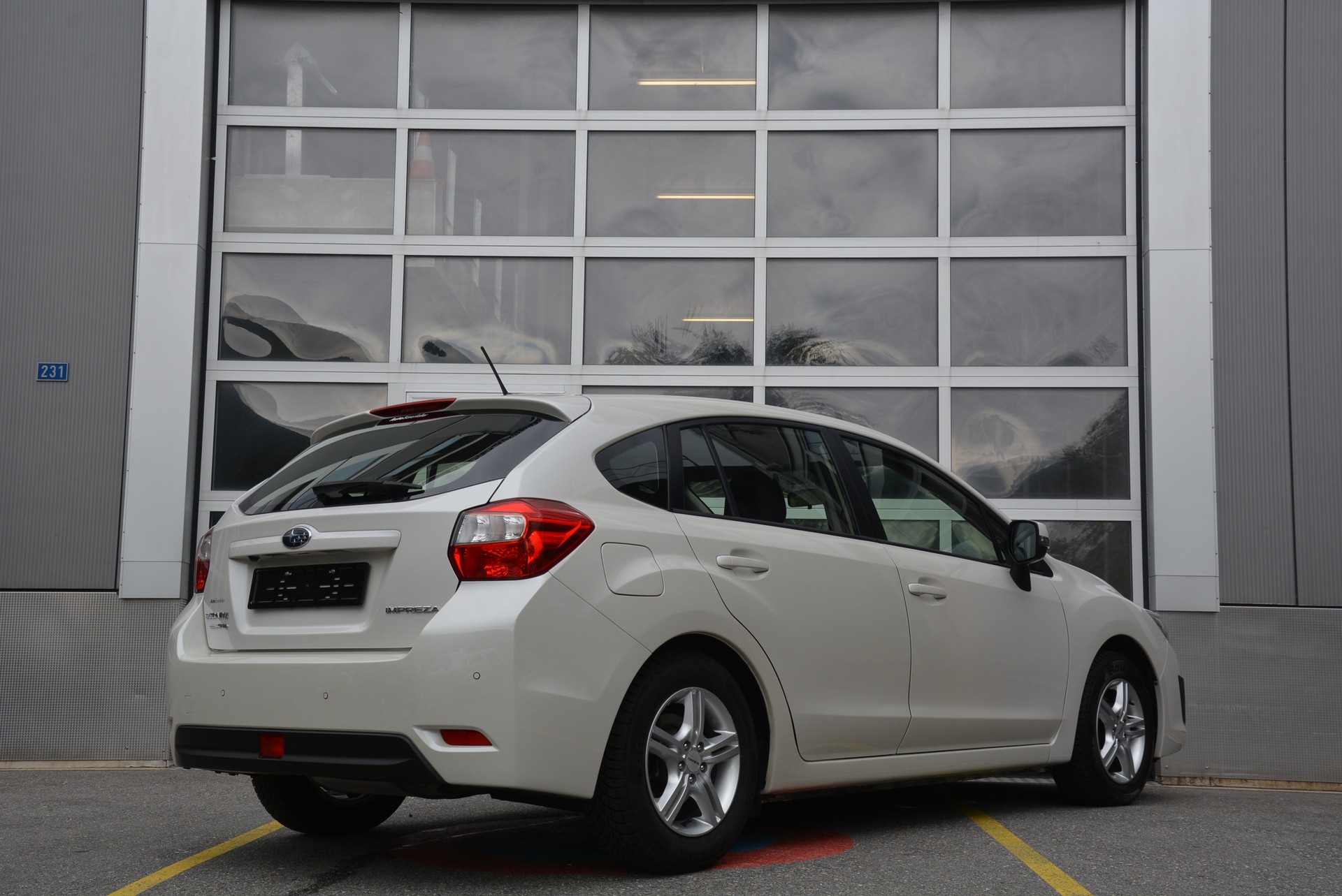 SUBARU Impreza 1.6 Swiss two CVT-image-1