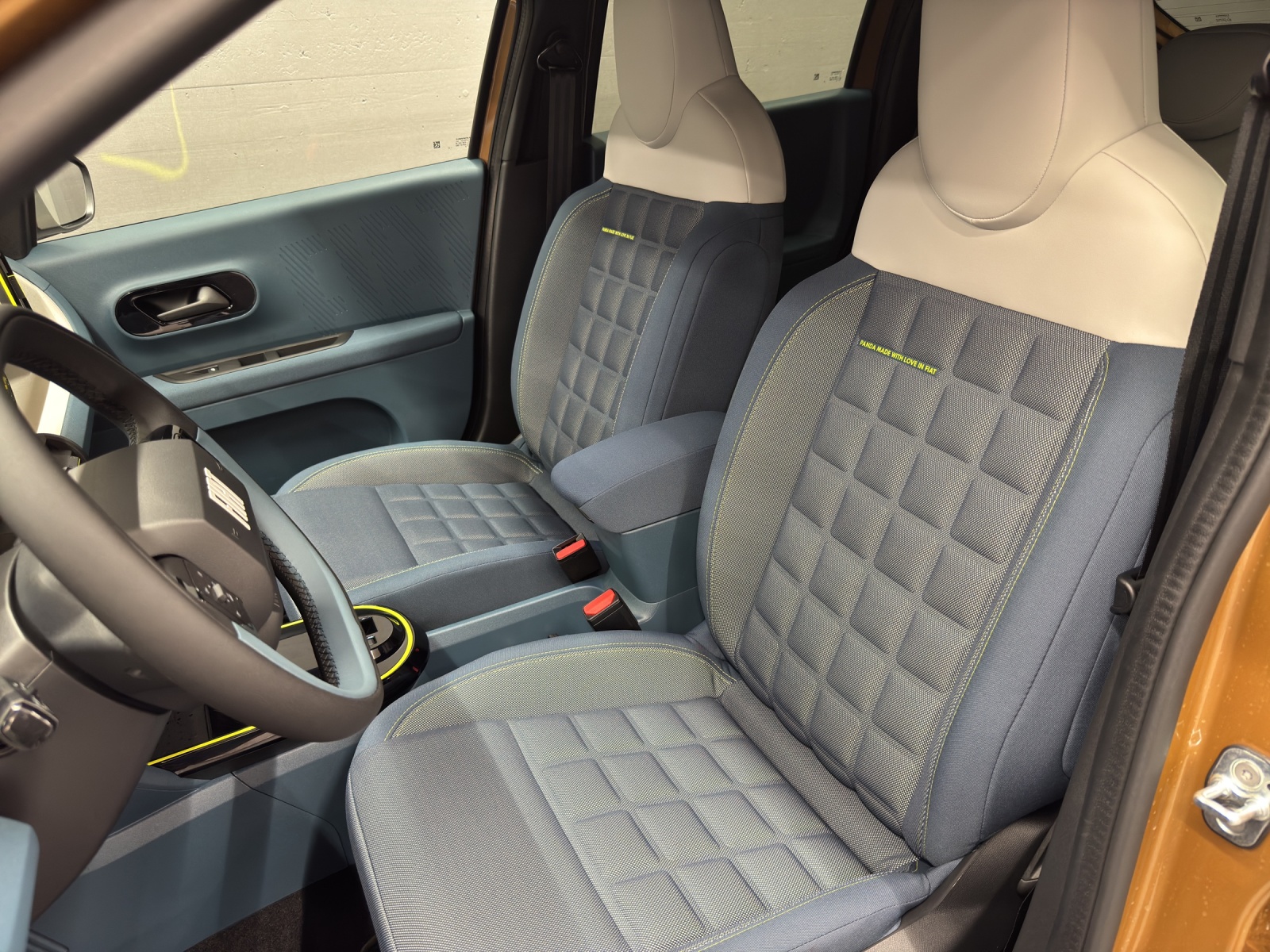 FIAT Grande Panda 1.2 Hybrid La Prima-image-12