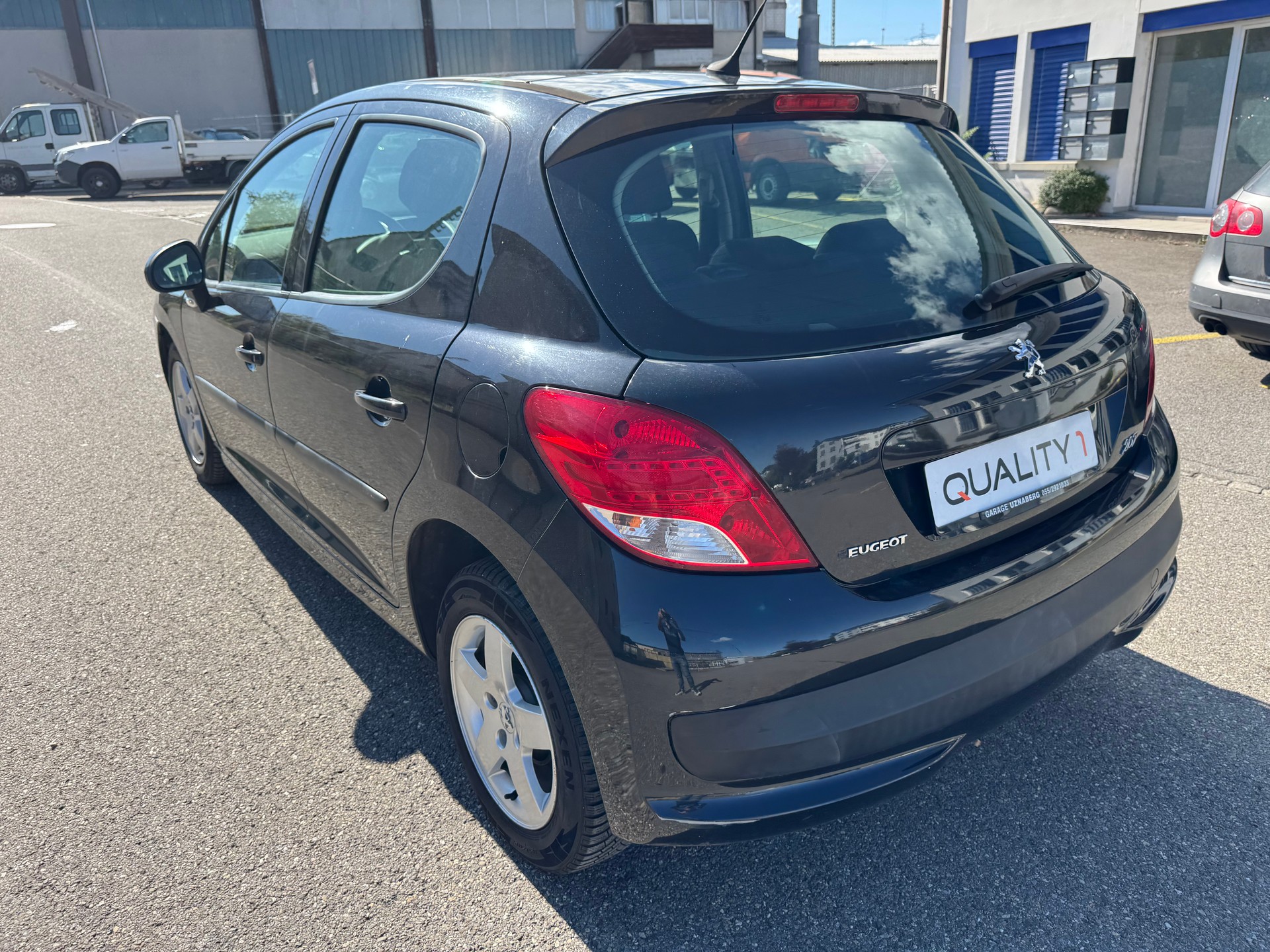 PEUGEOT 207 1.4 16V Sport-image-5