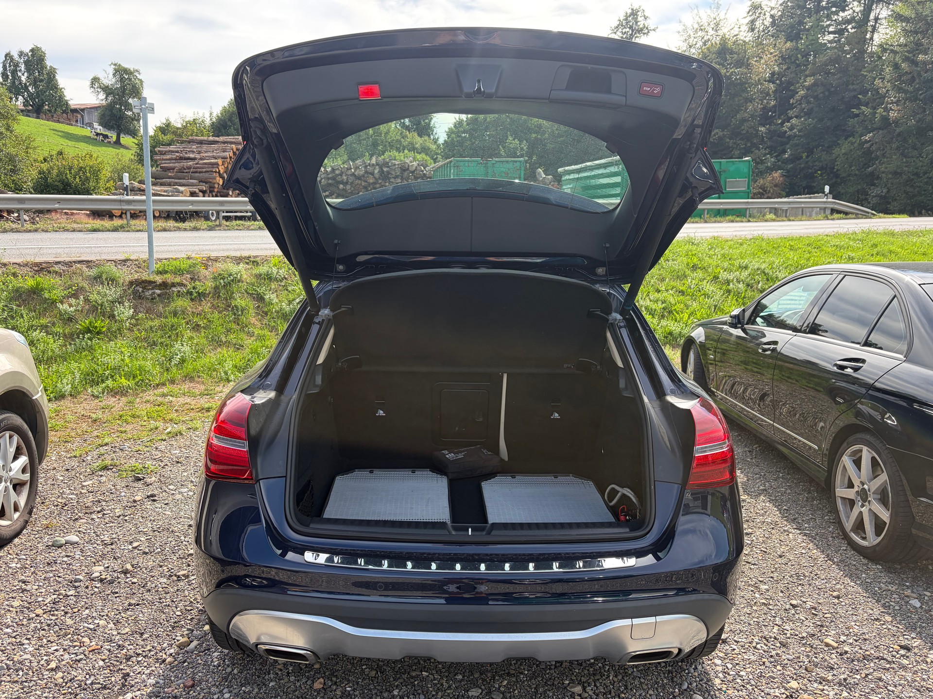 MERCEDES-BENZ GLA 200 d Urban 4Matic 7G-DCT-image-5