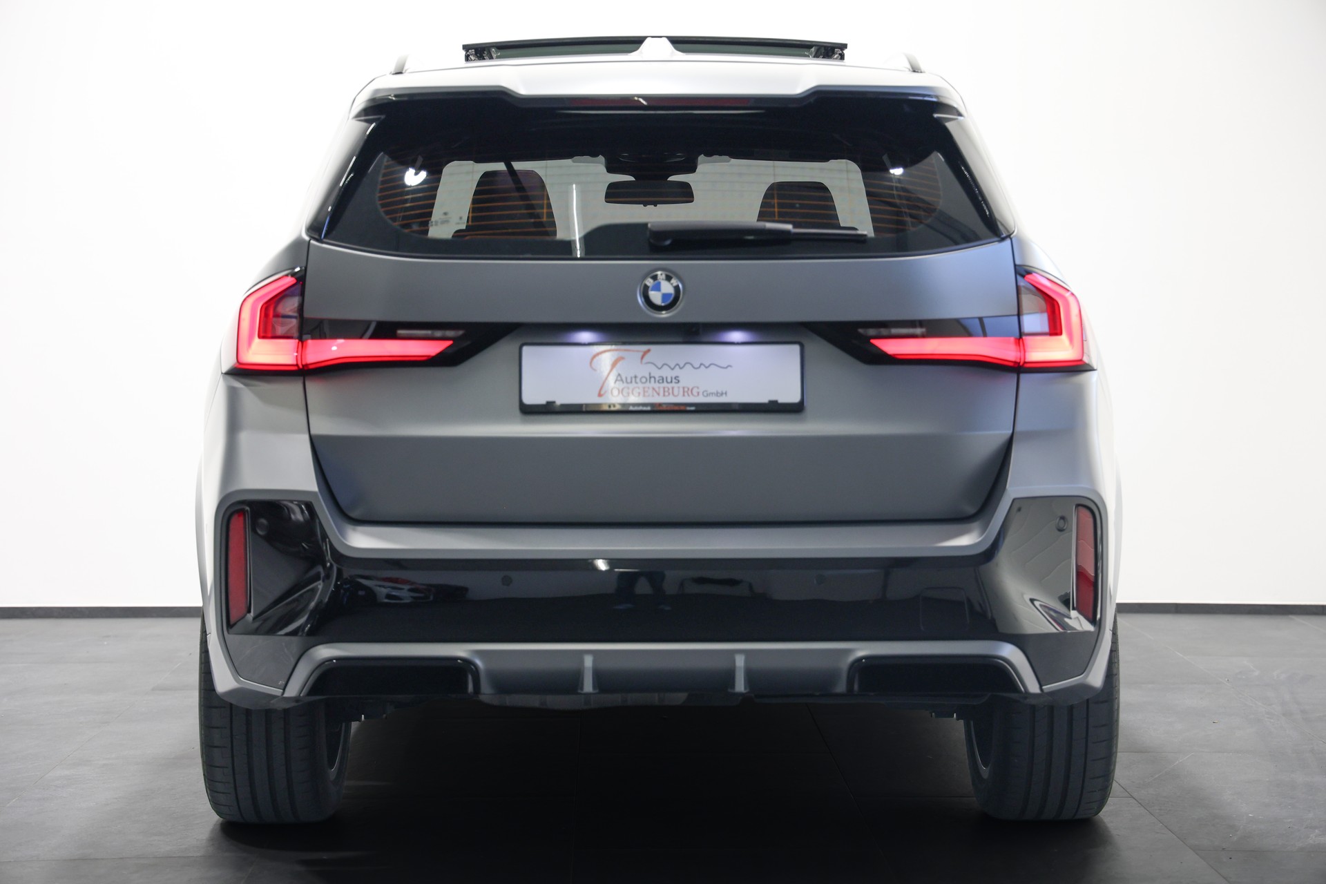 BMW X1 xDrive 23d 48V M Sport *CH-Fahrzeug*Invididual-Grau Matt Lackierung*BMW Garantie bis 10.2027*-image-15
