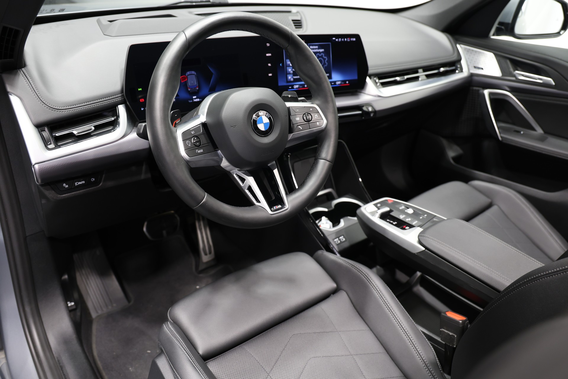 BMW X1 xDrive 23d 48V M Sport *CH-Fahrzeug*Invididual-Grau Matt Lackierung*BMW Garantie bis 10.2027*-image-19