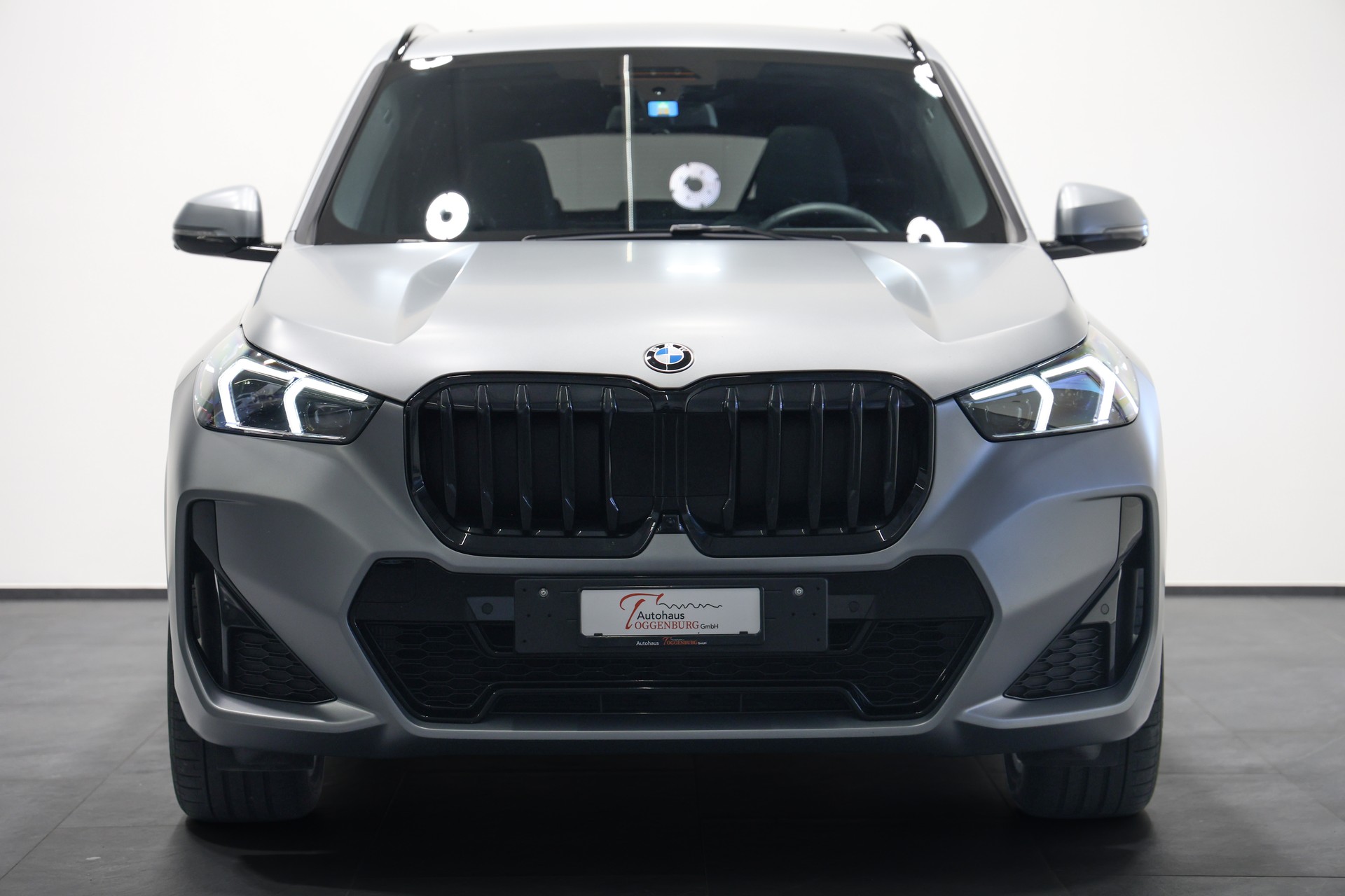 BMW X1 xDrive 23d 48V M Sport *CH-Fahrzeug*Invididual-Grau Matt Lackierung*BMW Garantie bis 10.2027*-image-5