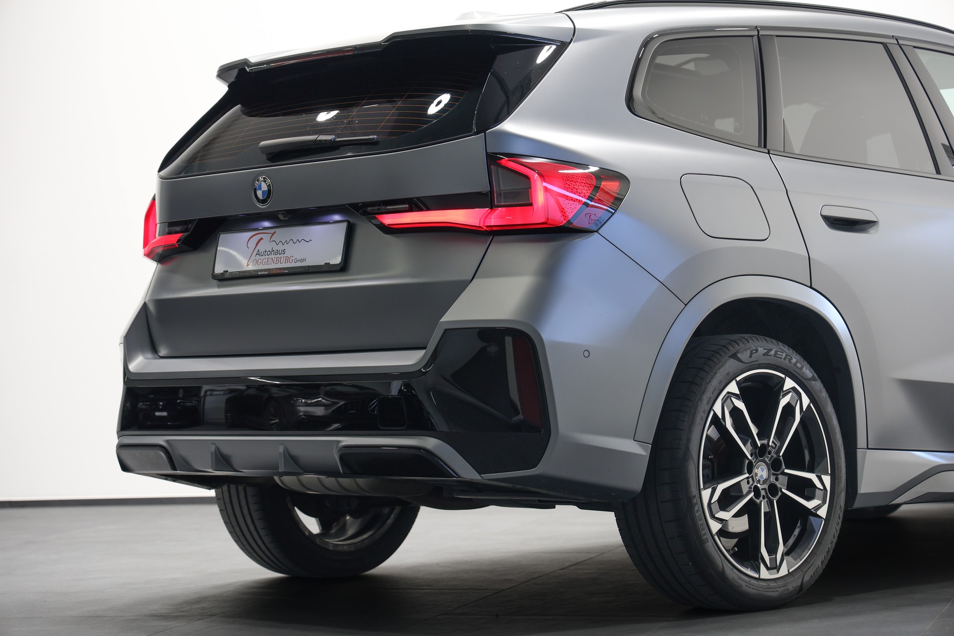 BMW X1 xDrive 23d 48V M Sport *CH-Fahrzeug*Invididual-Grau Matt Lackierung*BMW Garantie bis 10.2027*-image-18