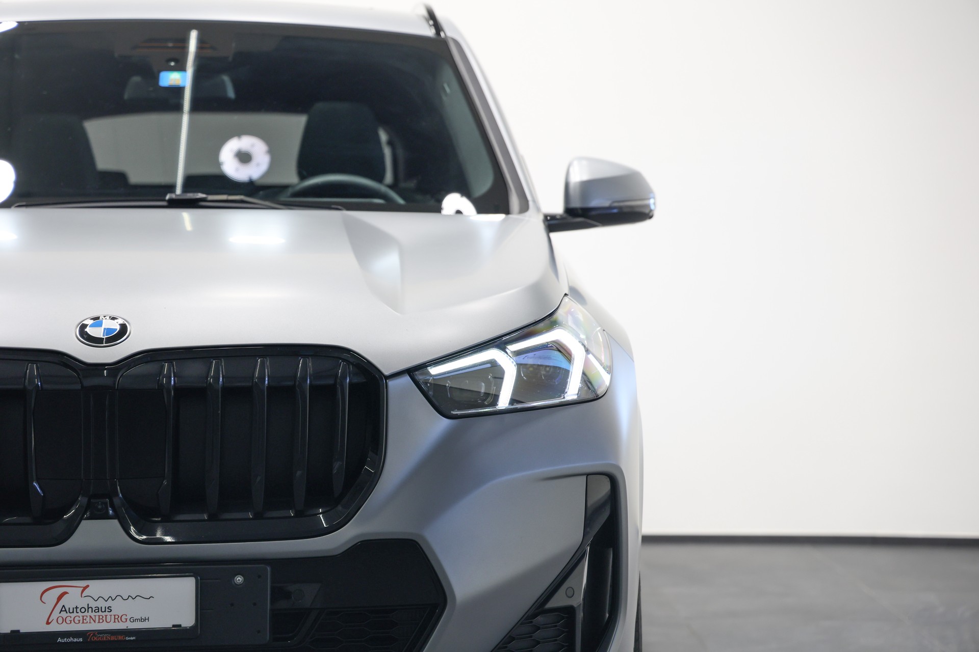 BMW X1 xDrive 23d 48V M Sport *CH-Fahrzeug*Invididual-Grau Matt Lackierung*BMW Garantie bis 10.2027*-image-6