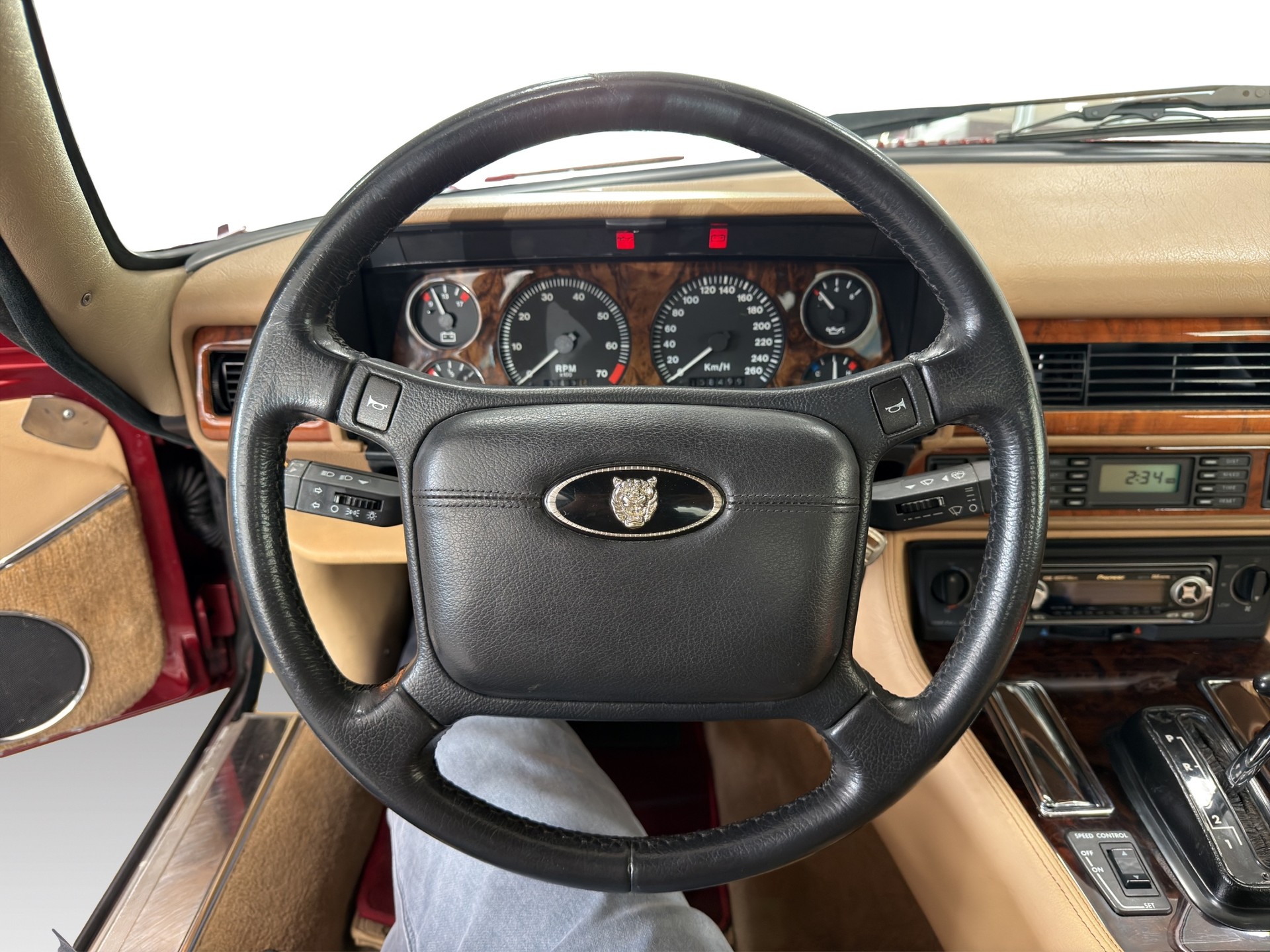 JAGUAR XJS 5.3 V12 Convertible-image-20