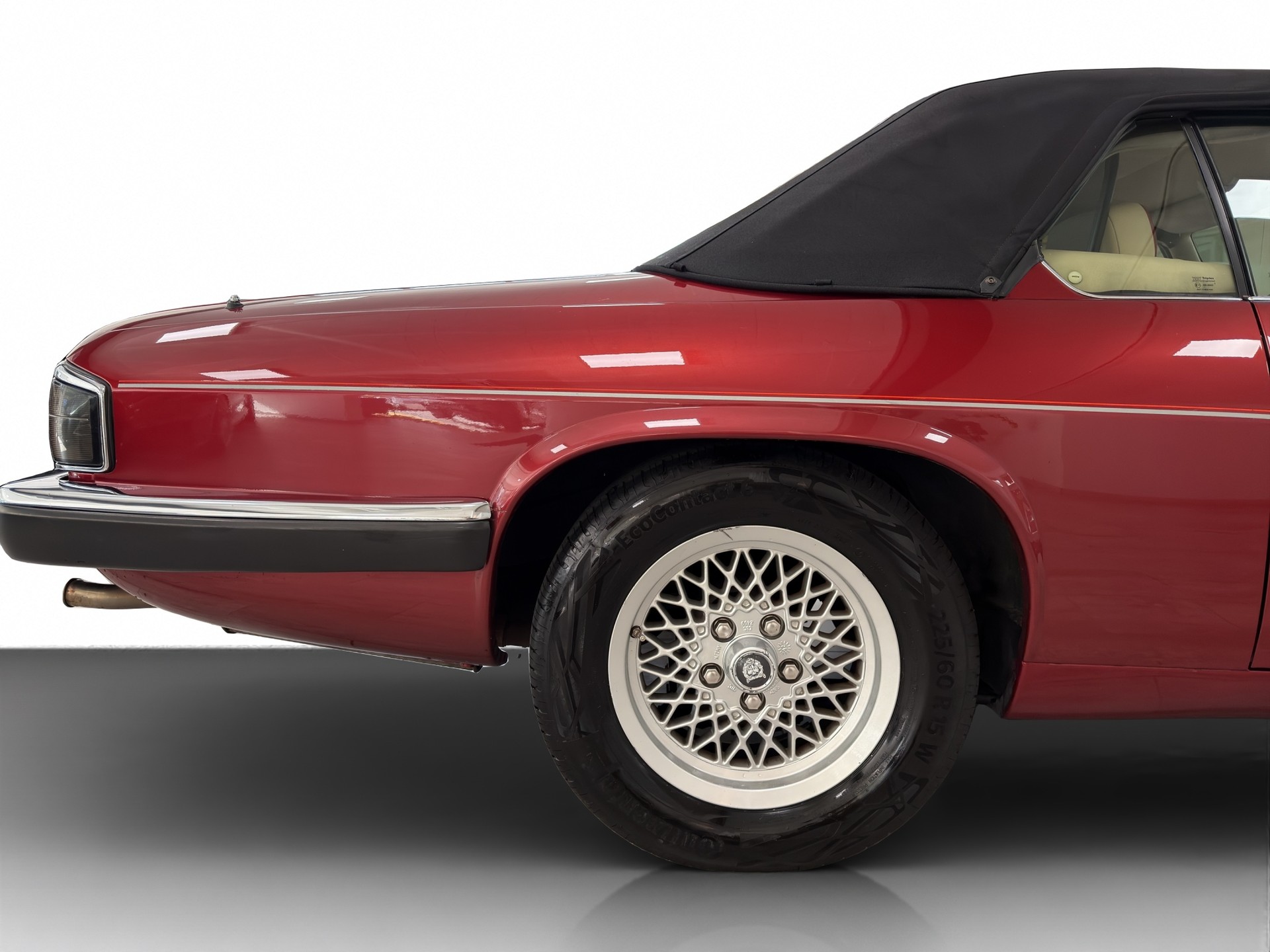 JAGUAR XJS 5.3 V12 Convertible-image-10