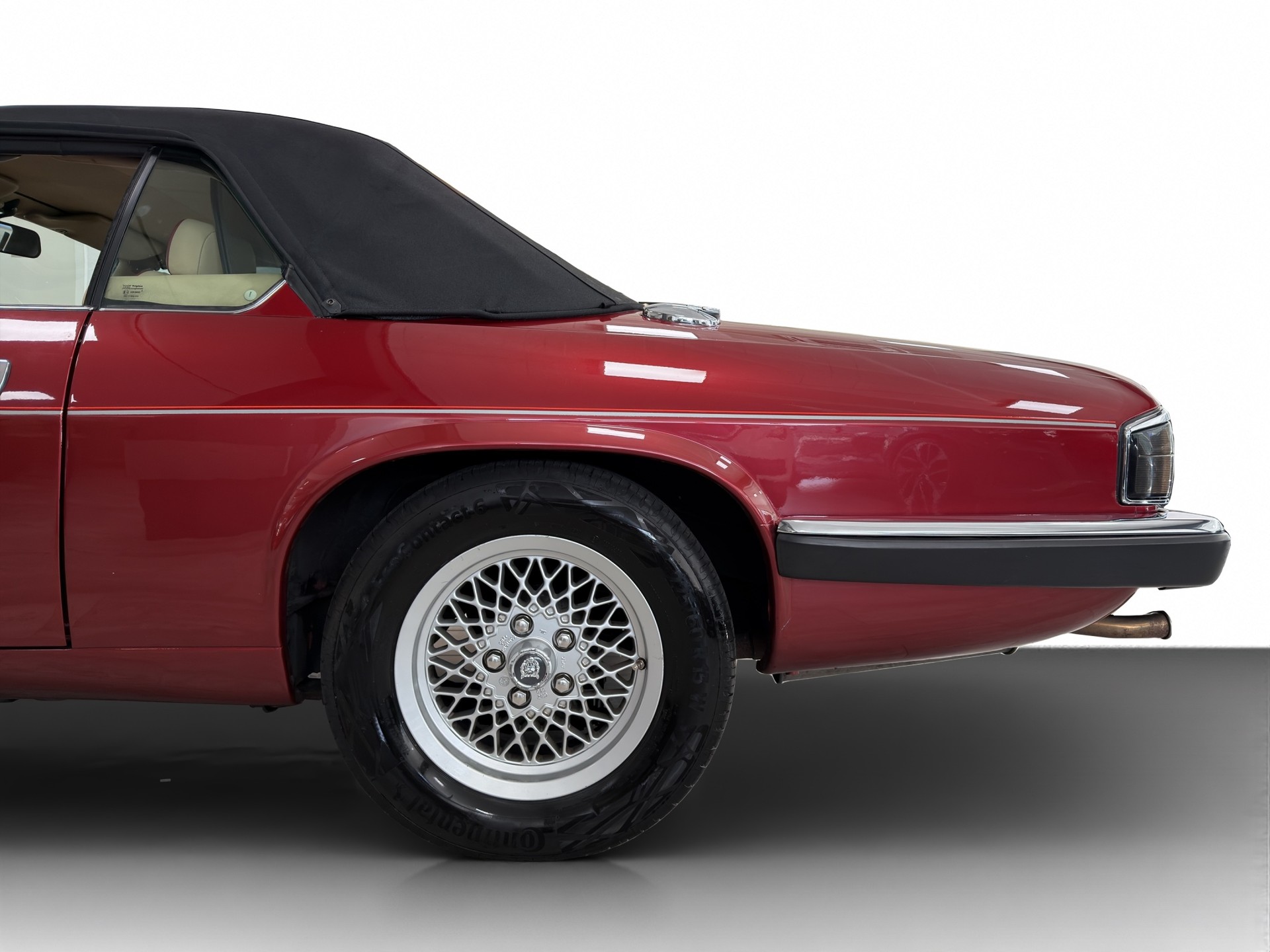 JAGUAR XJS 5.3 V12 Convertible-image-14