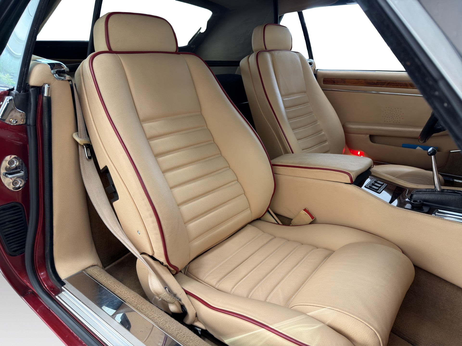 JAGUAR XJS 5.3 V12 Convertible-image-8