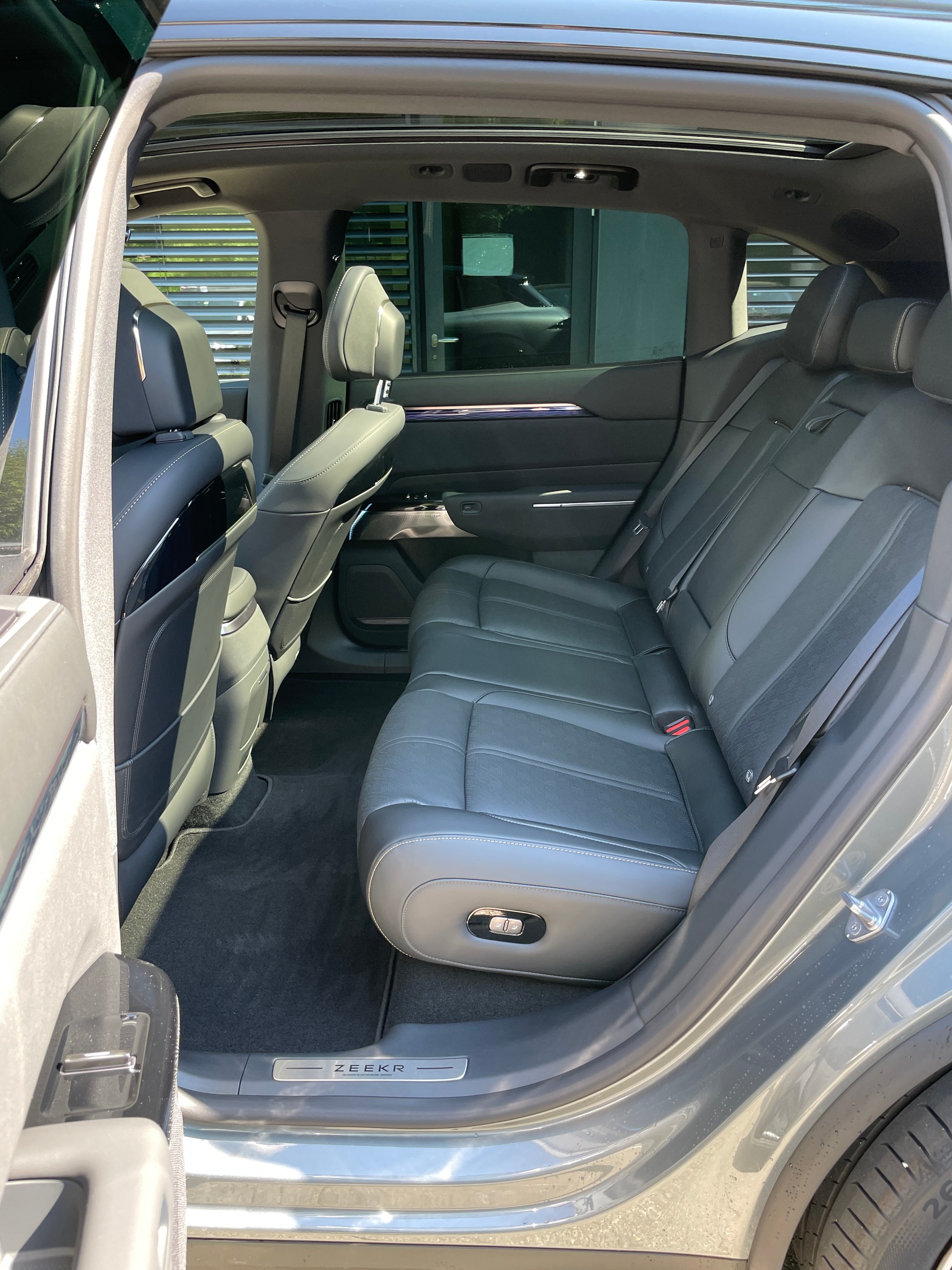ZEEKR 7X 100kWh Privilege AWD mit Comfort und Cockpitpaket, AHK, Modell 2026-image-15