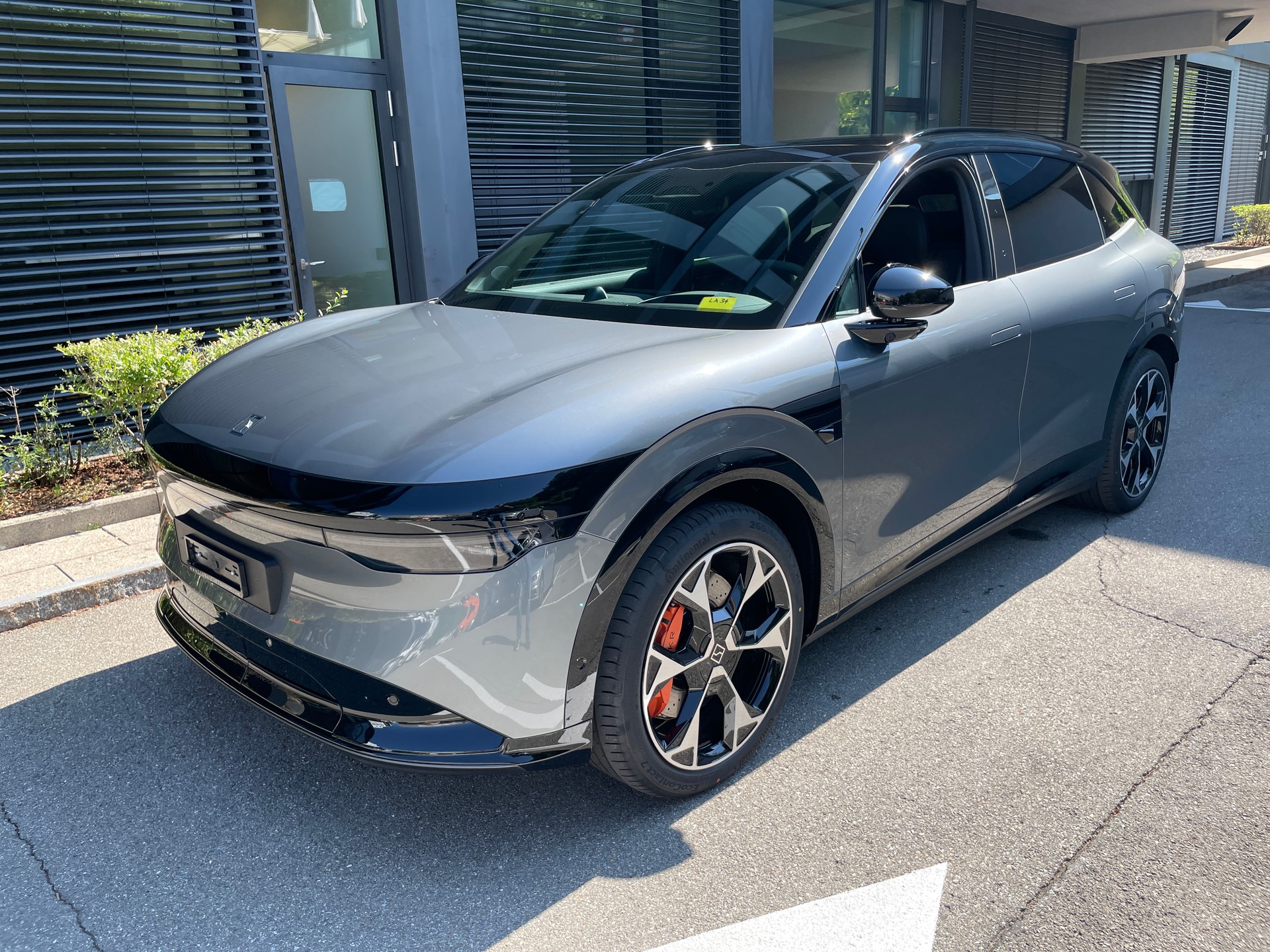 ZEEKR 7X 100kWh Privilege AWD mit Comfort und Cockpitpaket, AHK, Modell 2026-image-0