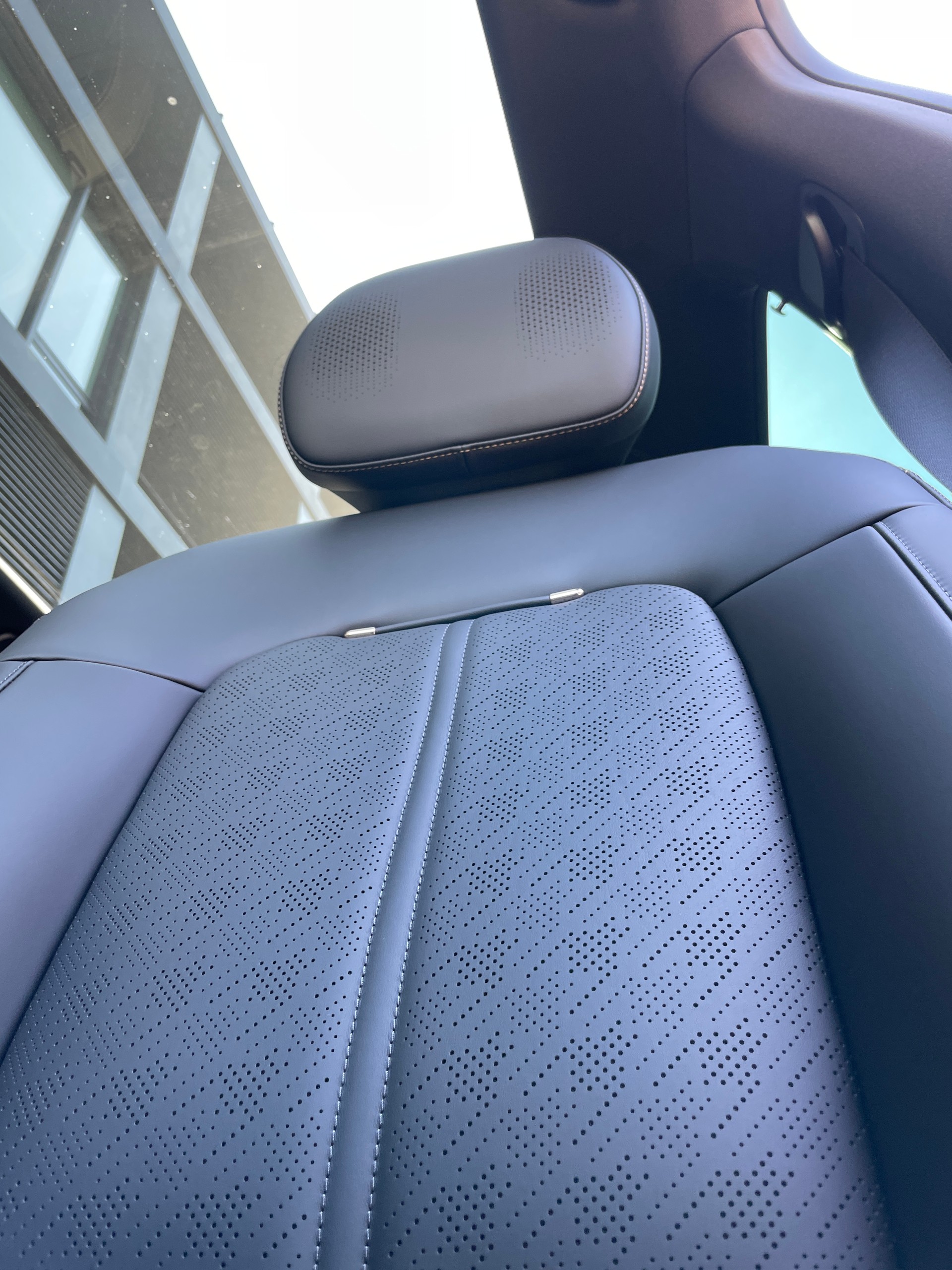 ZEEKR 7X 100kWh Privilege AWD mit Comfort und Cockpitpaket, AHK, Modell 2026-image-12