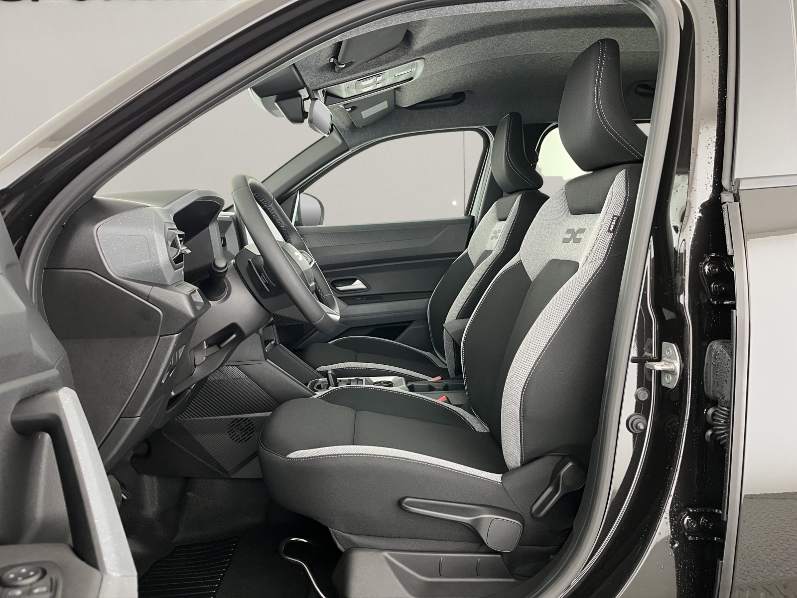 DACIA Duster 1.2 Hybrid Journey 4WD-image-7