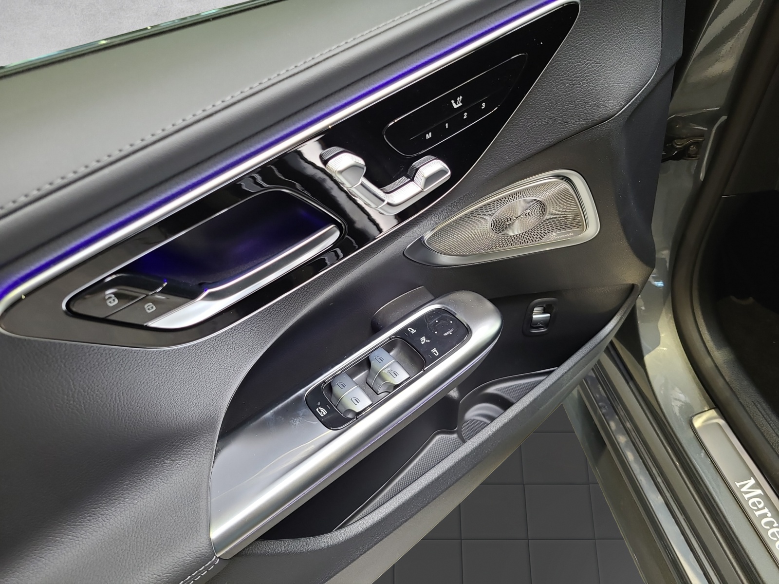 MERCEDES-BENZ C 220 d 4M AMG T Swiss Star S206 T-showroom-element-1