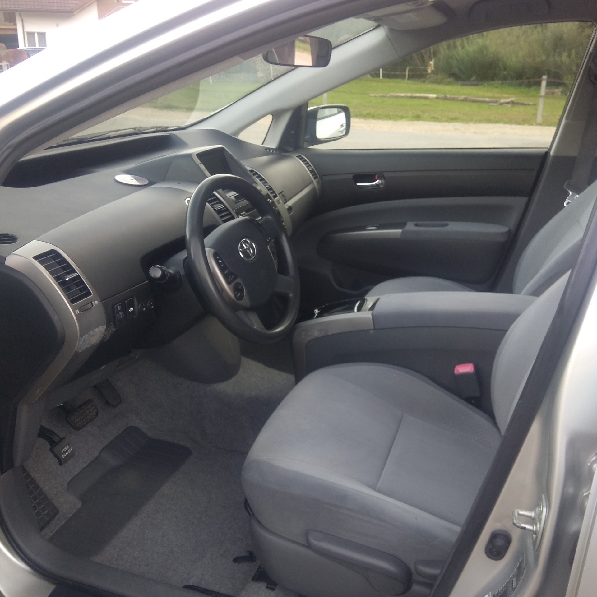 TOYOTA Prius 1.5 16V Hybrid-image-9