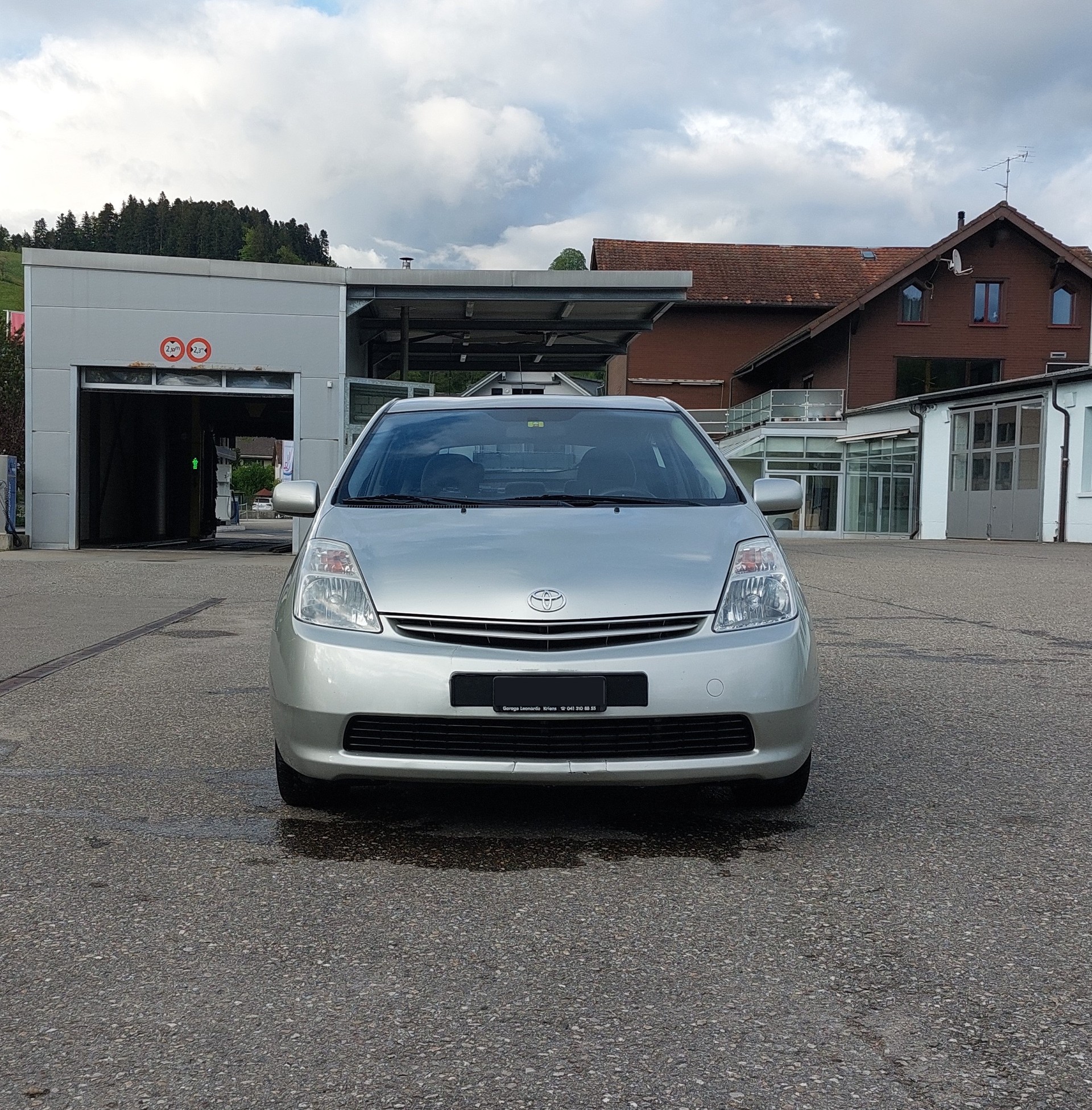 TOYOTA Prius 1.5 16V Hybrid-image-2