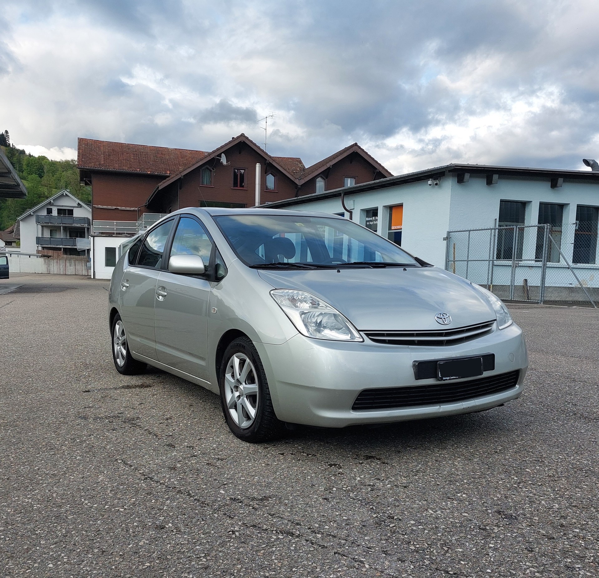 TOYOTA Prius 1.5 16V Hybrid-image-3