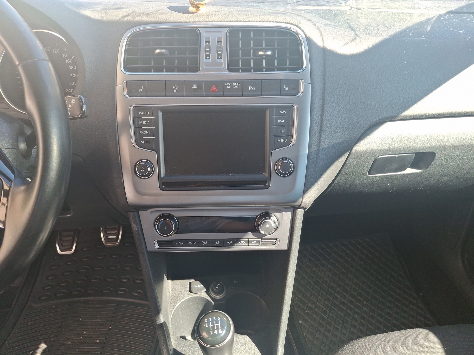 VW Polo 1.0 TSI BMT Allstar-image-10