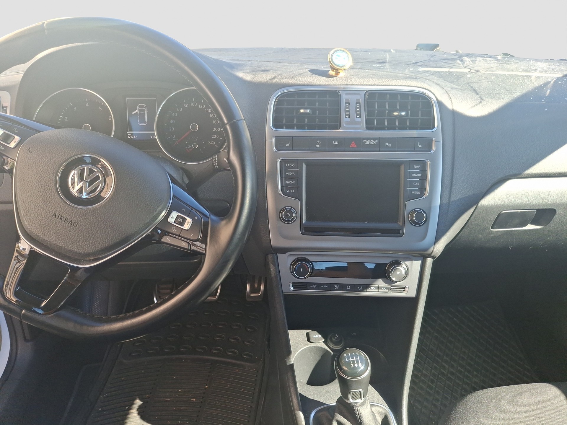 VW Polo 1.0 TSI BMT Allstar-image-9