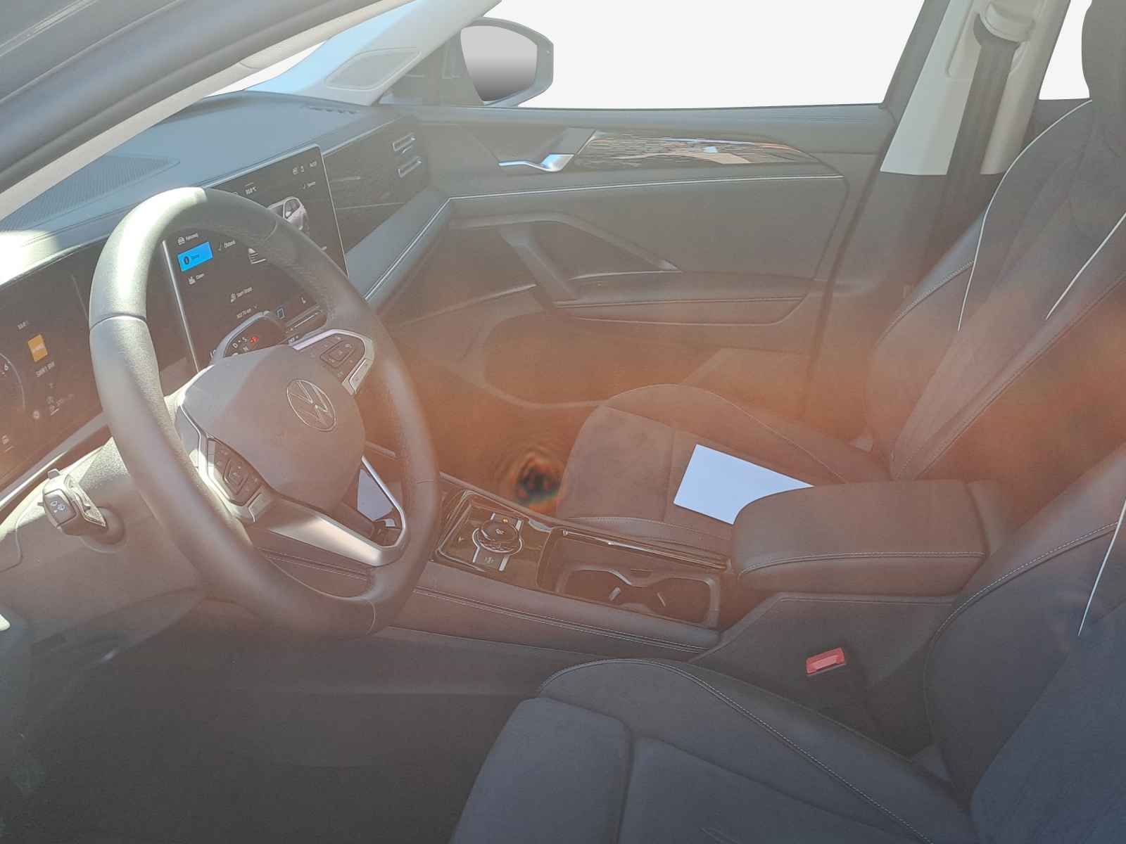 VW Tiguan 2.0 TSI DSG Elegance 4Motion-image-7