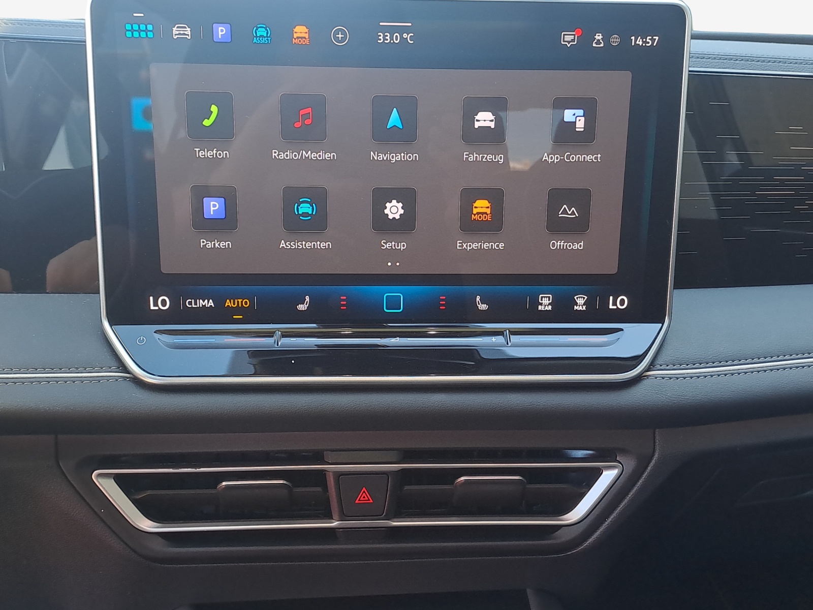 VW Tiguan 2.0 TSI DSG Elegance 4Motion-image-10