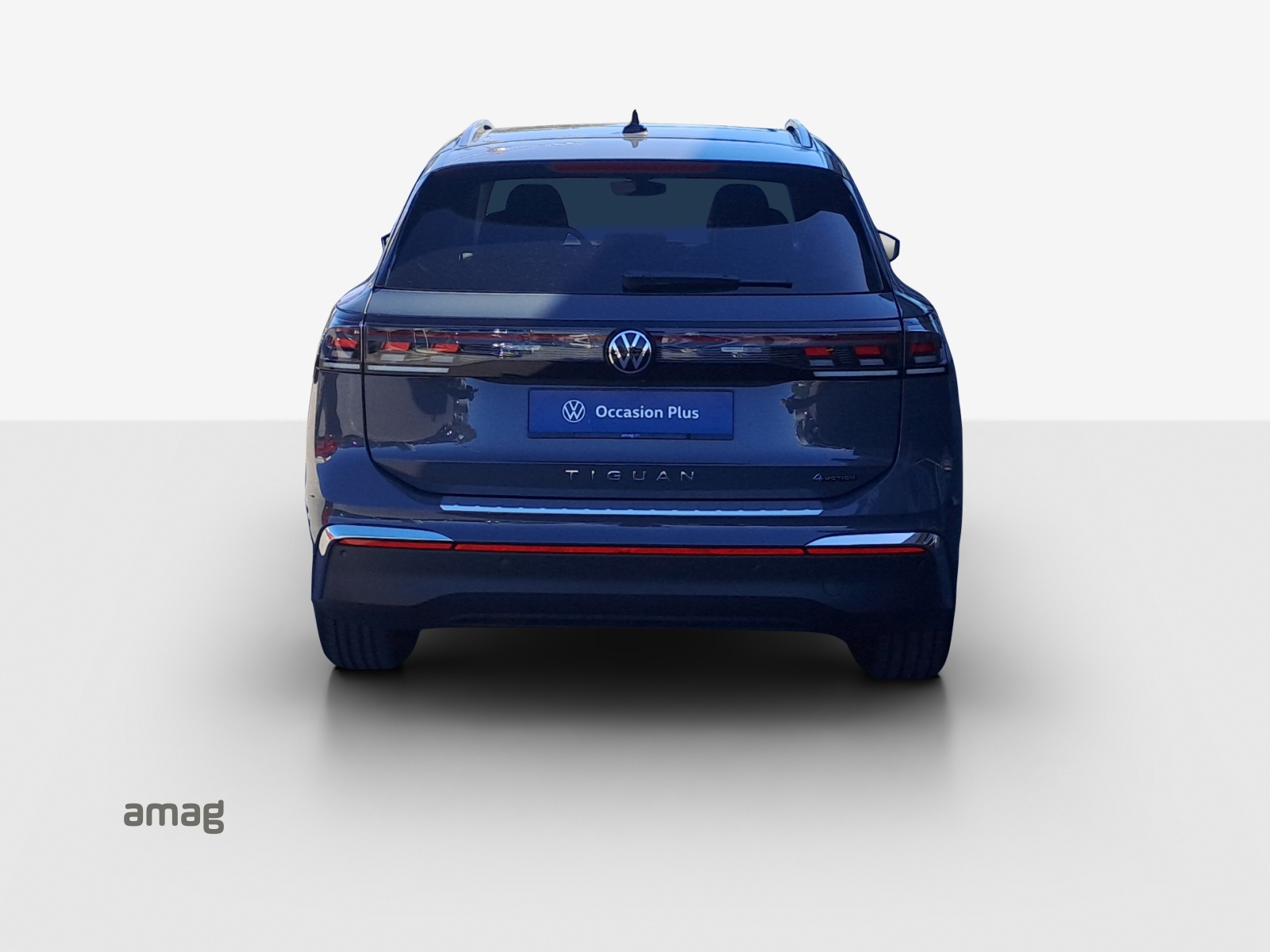 VW Tiguan 2.0 TSI DSG Elegance 4Motion-image-3
