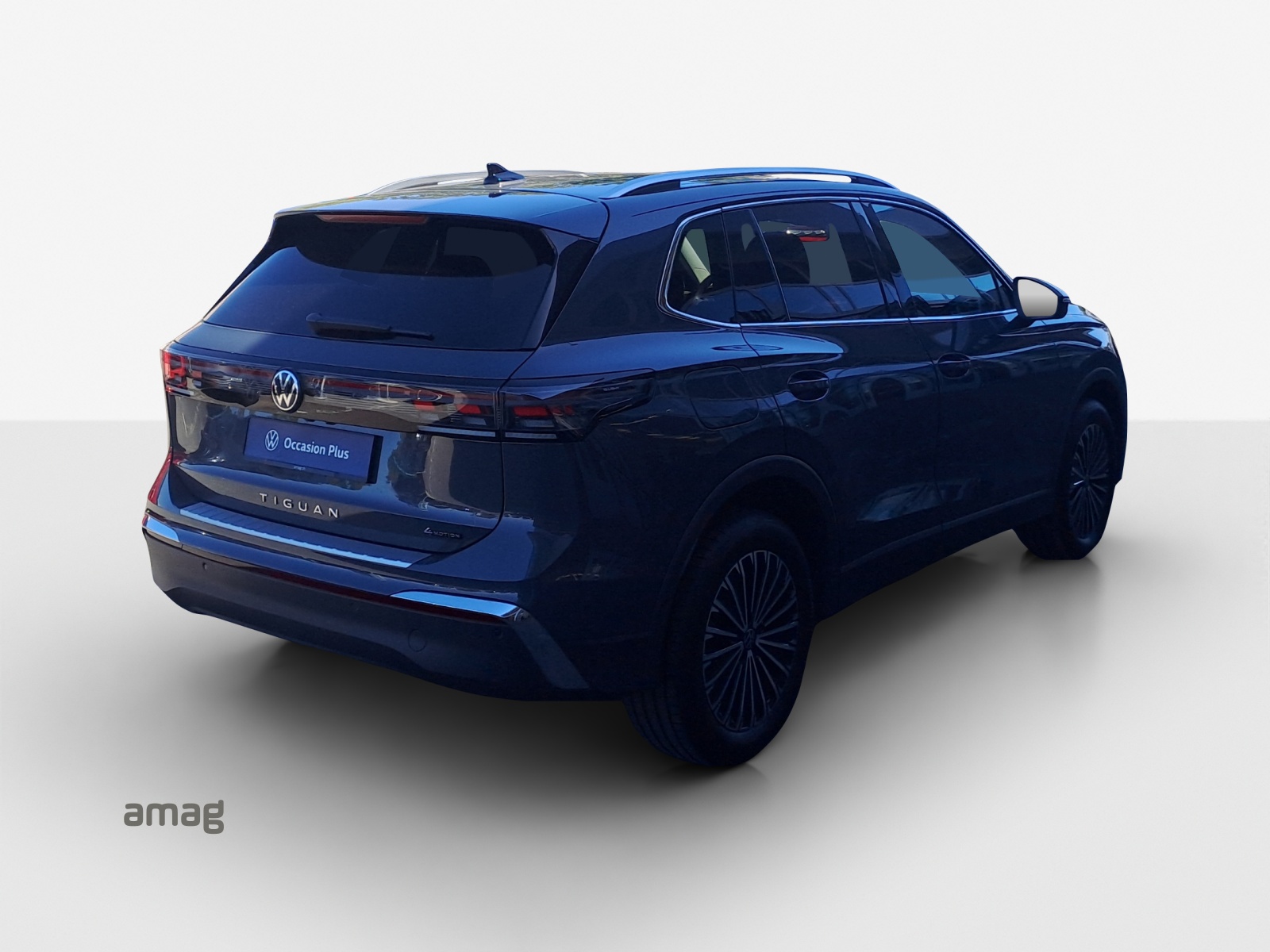 VW Tiguan 2.0 TSI DSG Elegance 4Motion-image-4