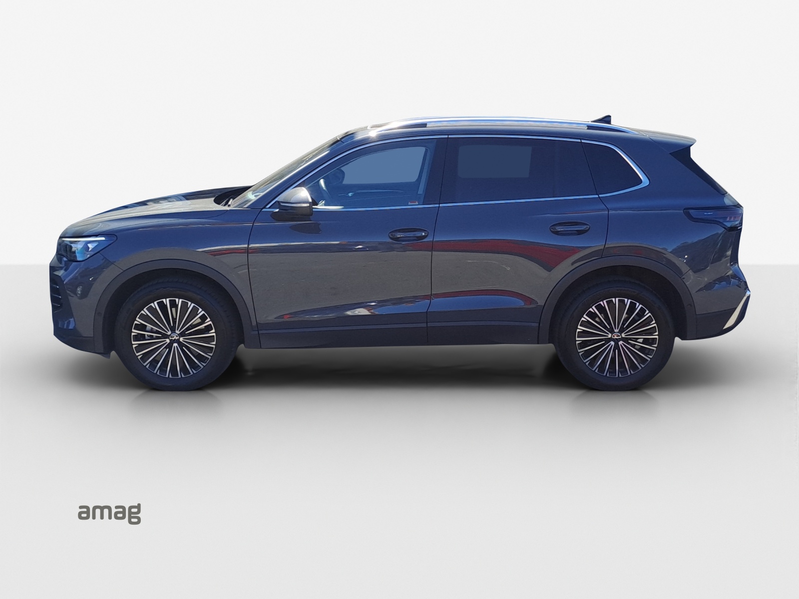 VW Tiguan 2.0 TSI DSG Elegance 4Motion-image-1