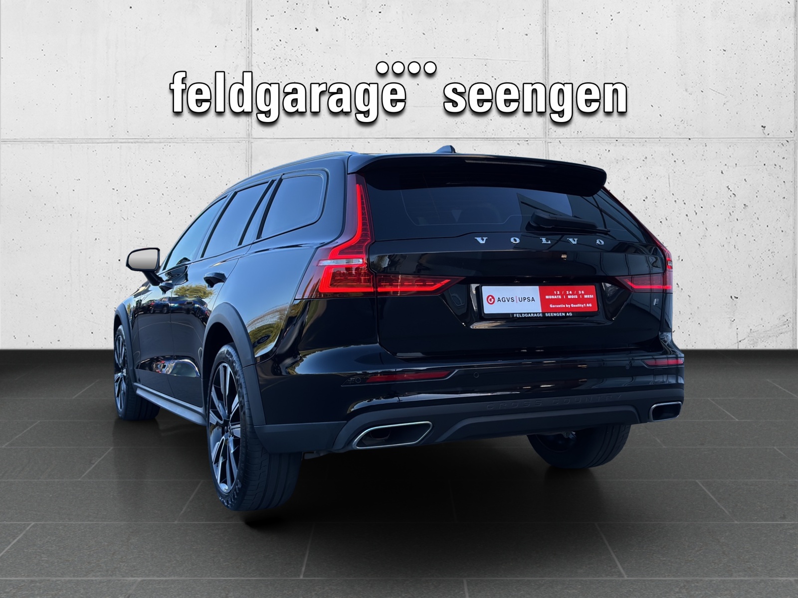 VOLVO V60 Cross Country D4 AWD Geartronic mit AHK, Panorama-Glas-Schiebedach, Standheizung & Winterräder-image-6