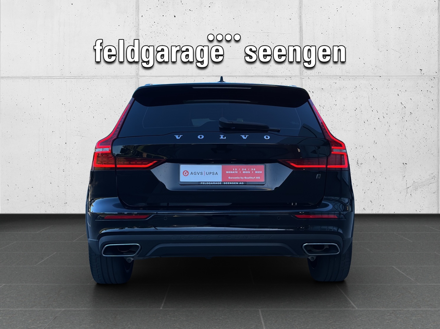 VOLVO V60 Cross Country D4 AWD Geartronic mit AHK, Panorama-Glas-Schiebedach, Standheizung & Winterräder-image-5