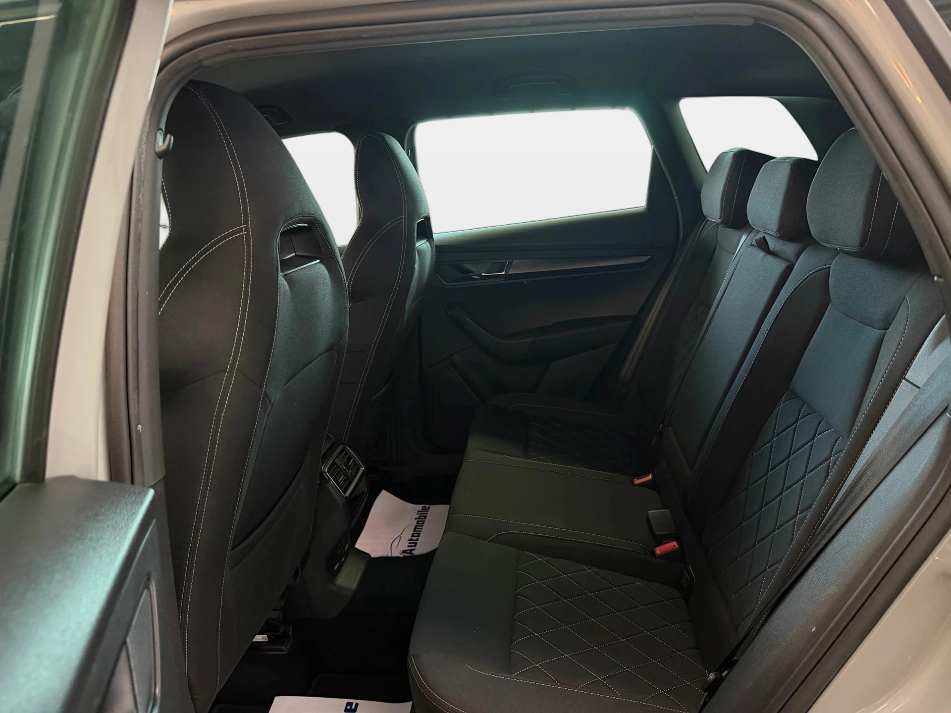 SKODA Karoq 2.0 TSI SportLine 4x4 DSG | CH-Auto | Aus 1-Hand | Frisch MFK | RF-Kamera-image-9
