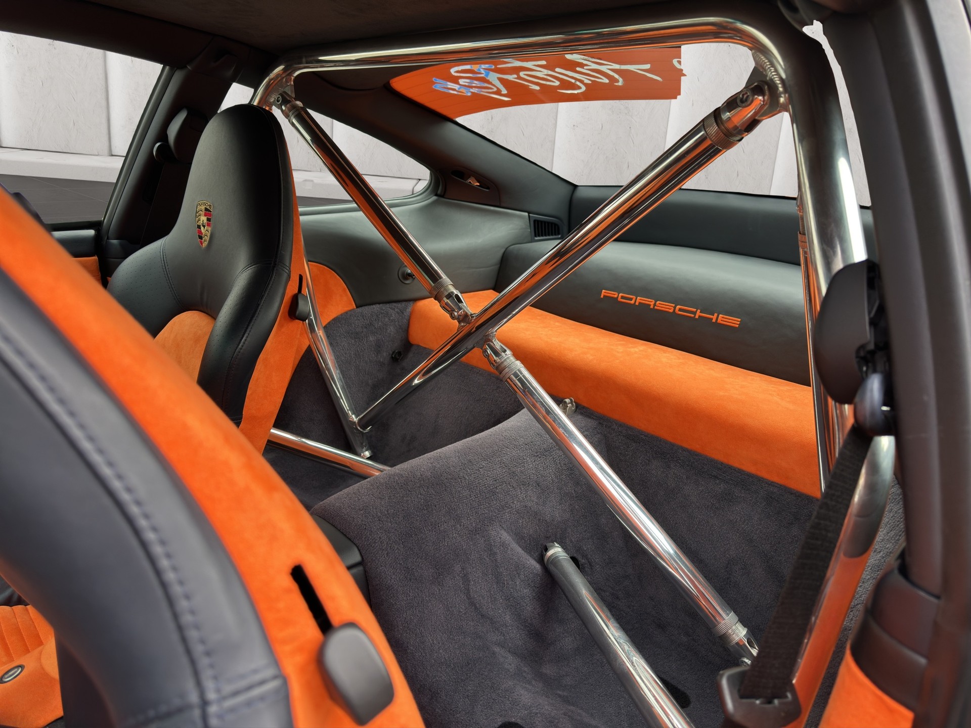 PORSCHE 911 Carrera 4 S-image-11