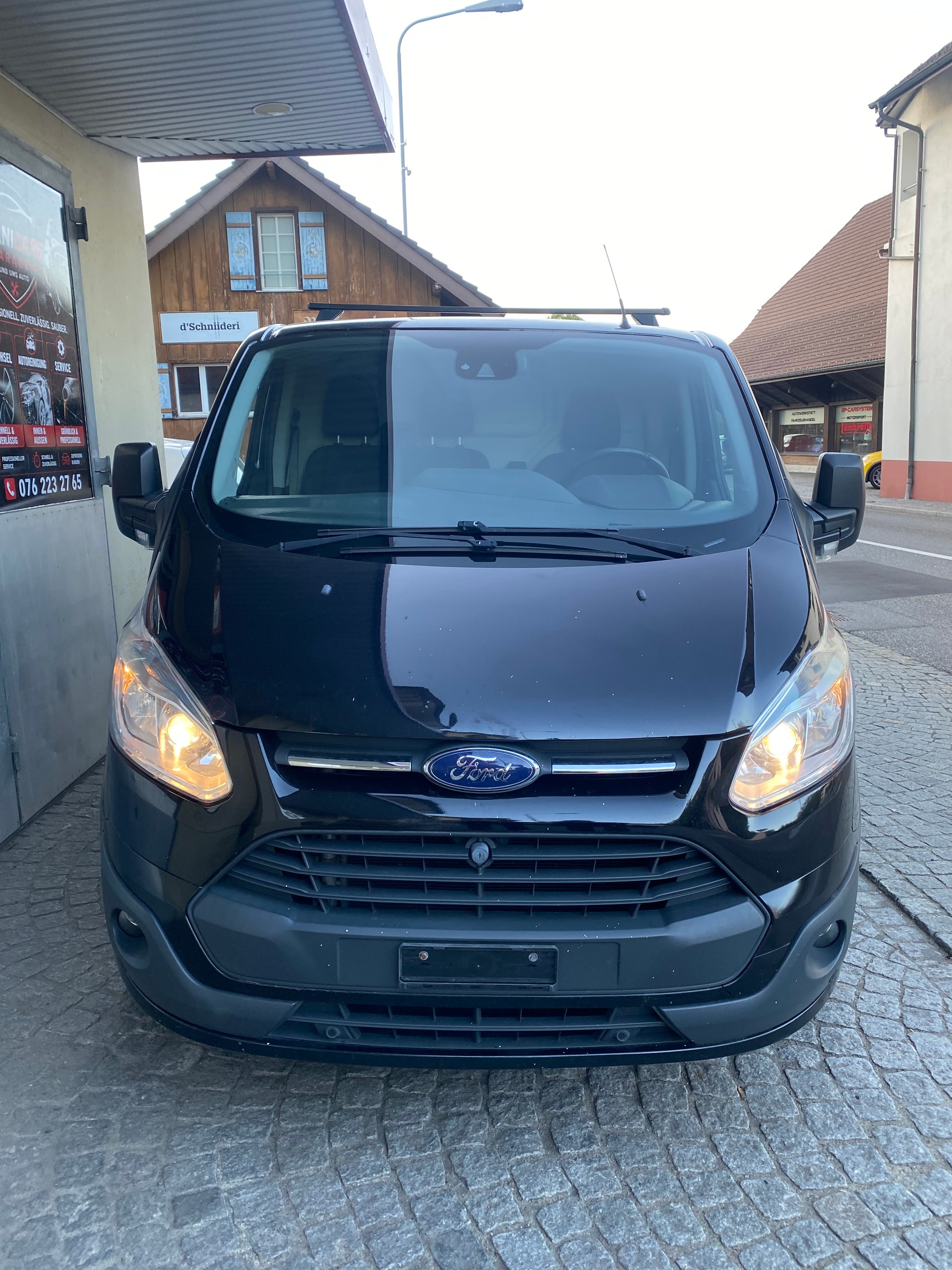FORD Transit Custom Van 310 L1H1 Ambiente-image-1