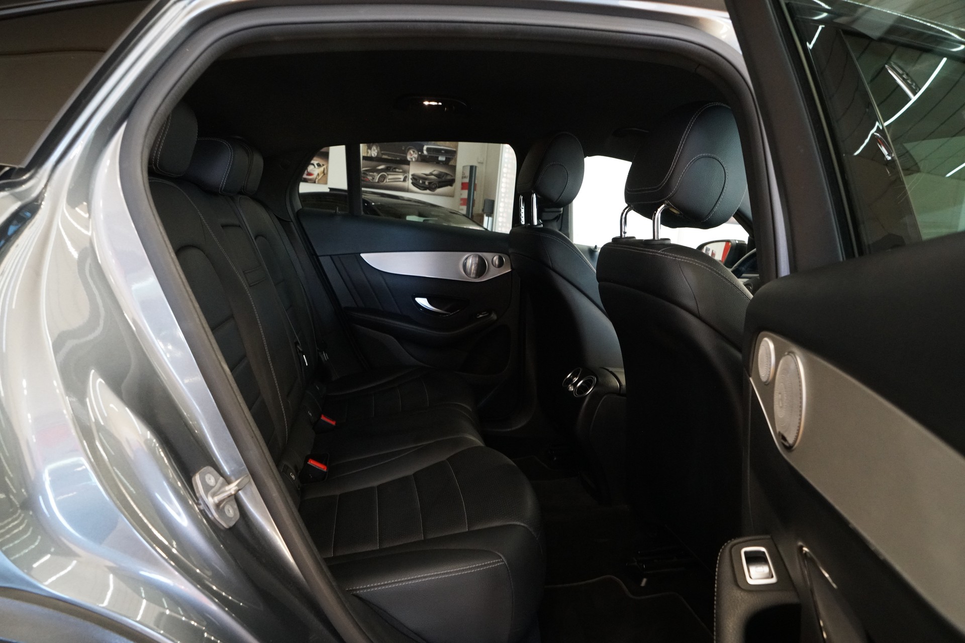 MERCEDES-BENZ GLC Coupé 250 AMG Line 4Matic 9G-Tronic-image-17
