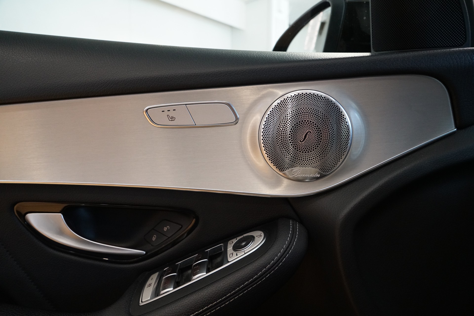 MERCEDES-BENZ GLC Coupé 250 AMG Line 4Matic 9G-Tronic-image-15