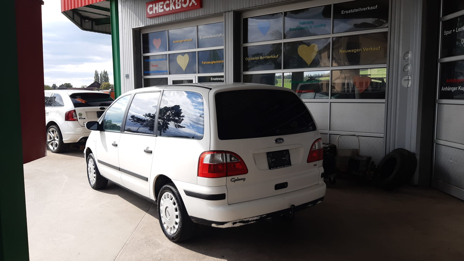 FORD Galaxy 1.9 TDi Trend-image-2